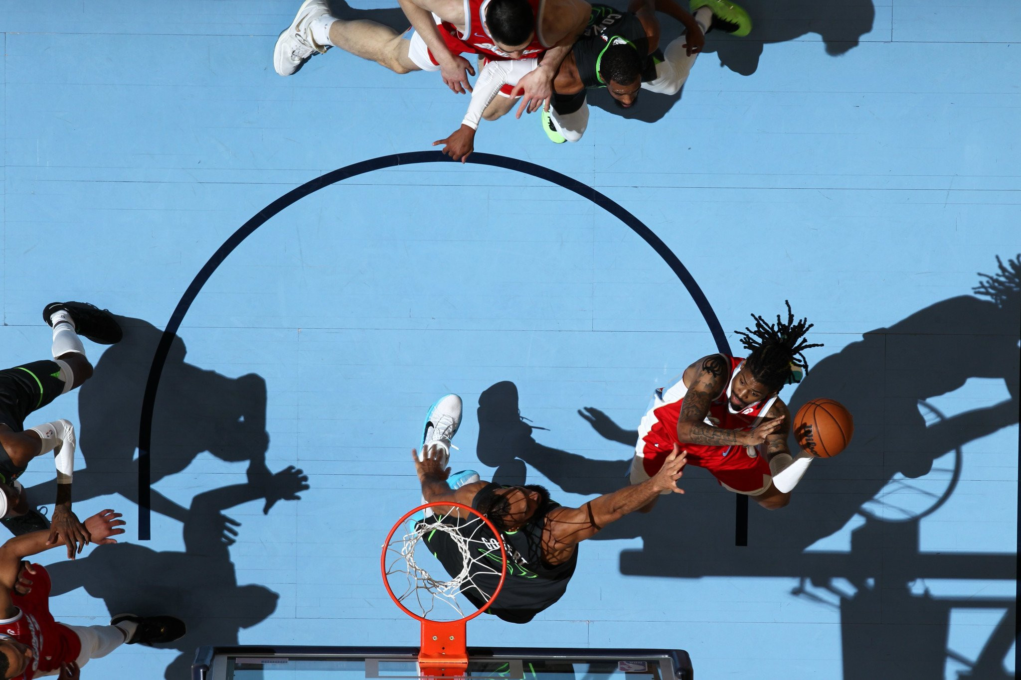 Καθίστε αναπαυτικά και απολαύστε: Αυτό είναι το Top 10 της regular season του NBA