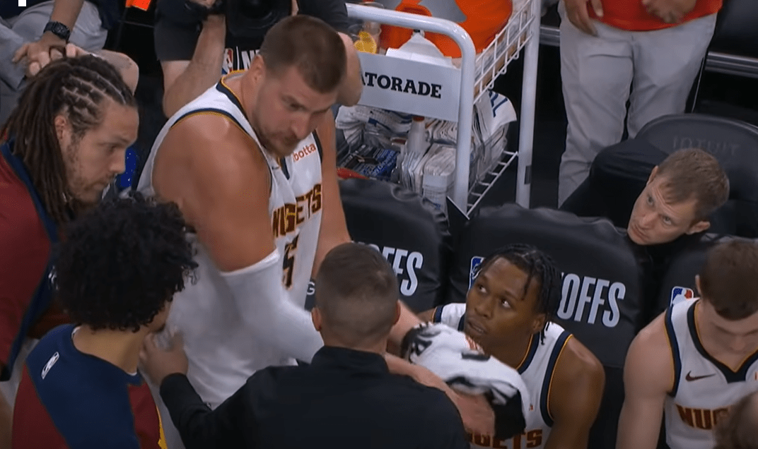 Το ξέσπασμα του Γιόκιτς στο πάγκο της ομάδας των Νάγκετς (video)