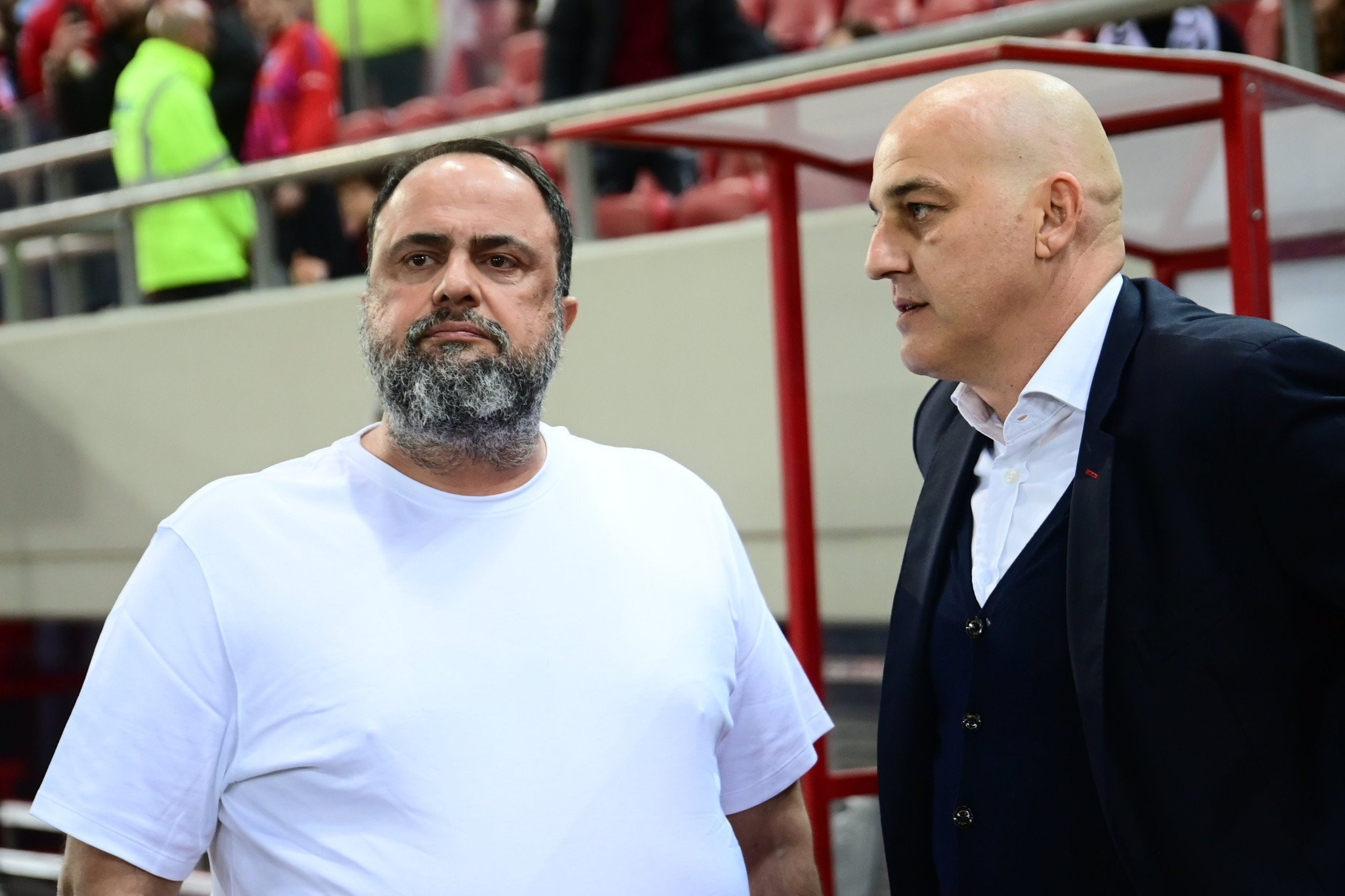 Μαρινάκης και Ηλιόπουλος τα είπαν στην σουίτα του προέδρου του Ολυμπιακού