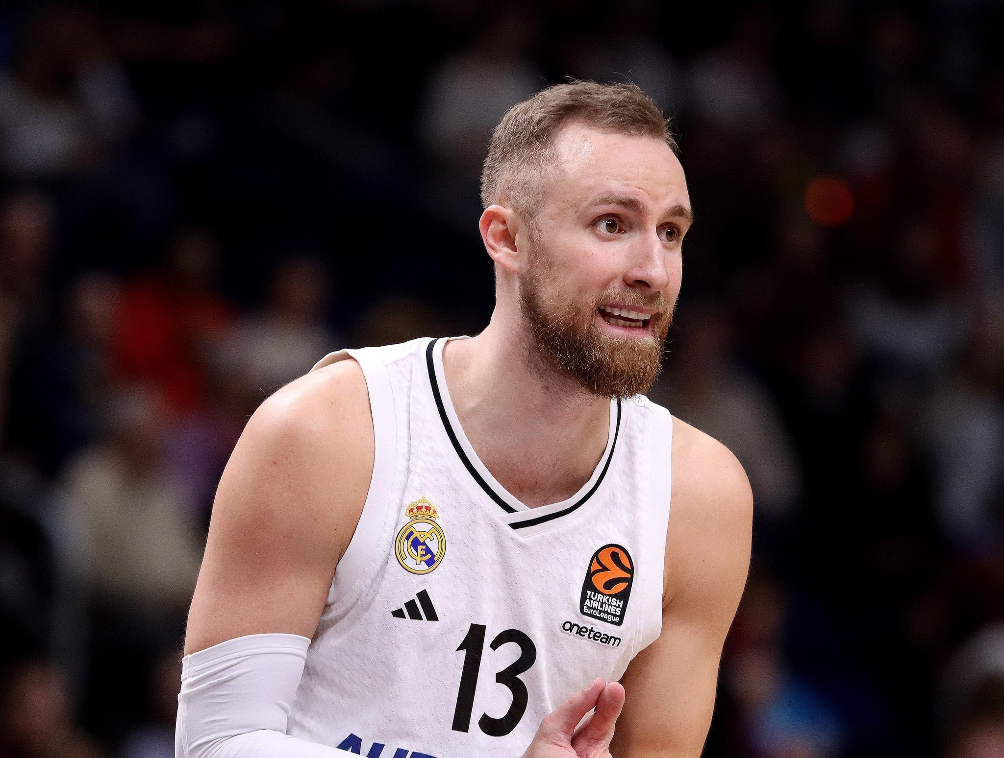 Νίκη «με τη ψυχή στο στόμα» για τη Ρεάλ, πριν τις συγκρούσεις με τον Ολυμπιακό στο ΣΕΦ