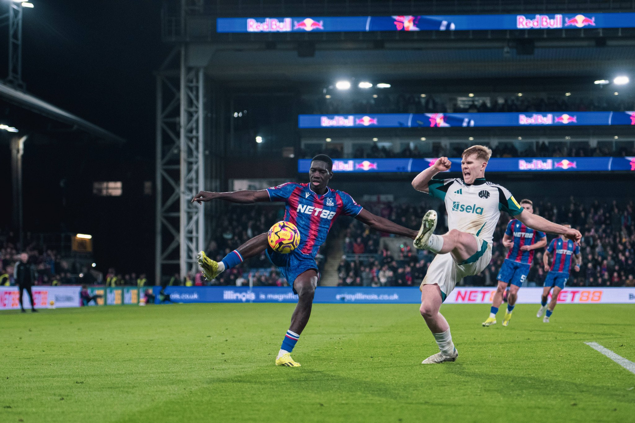 Πού θα δείτε την εξ' αναβολής αναμέτρηση της Νιούκαστλ με την Κρίσταλ Πάλας για την Premier League