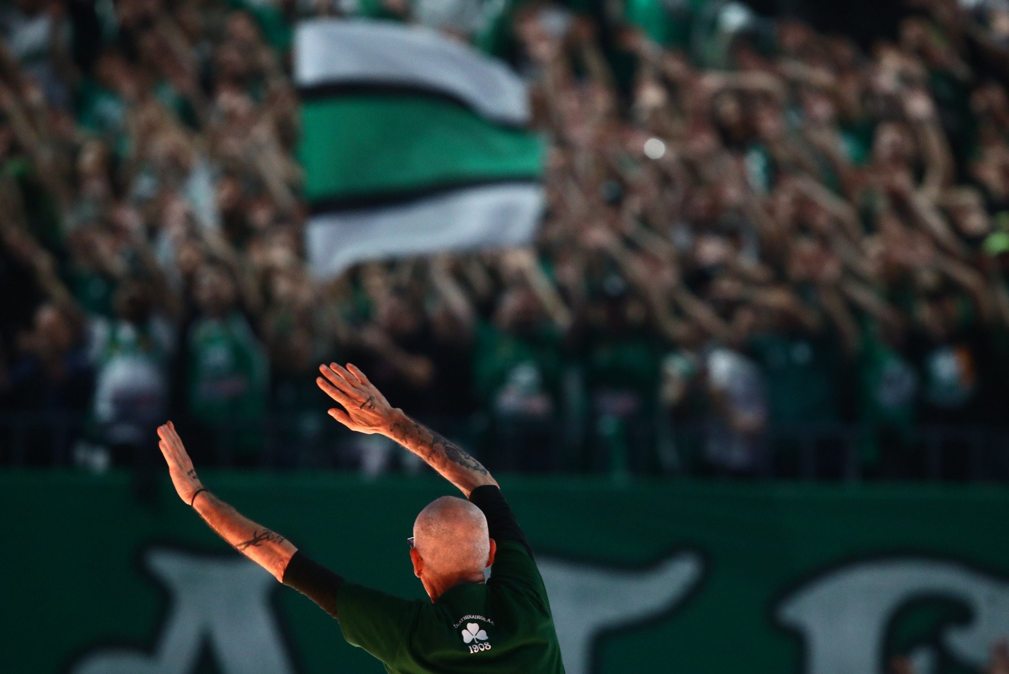 Αδιανόητη ατμόσφαιρα στο ΟΑΚΑ πριν το τζάμπολ του Game 2 - Δείτε βίντεο