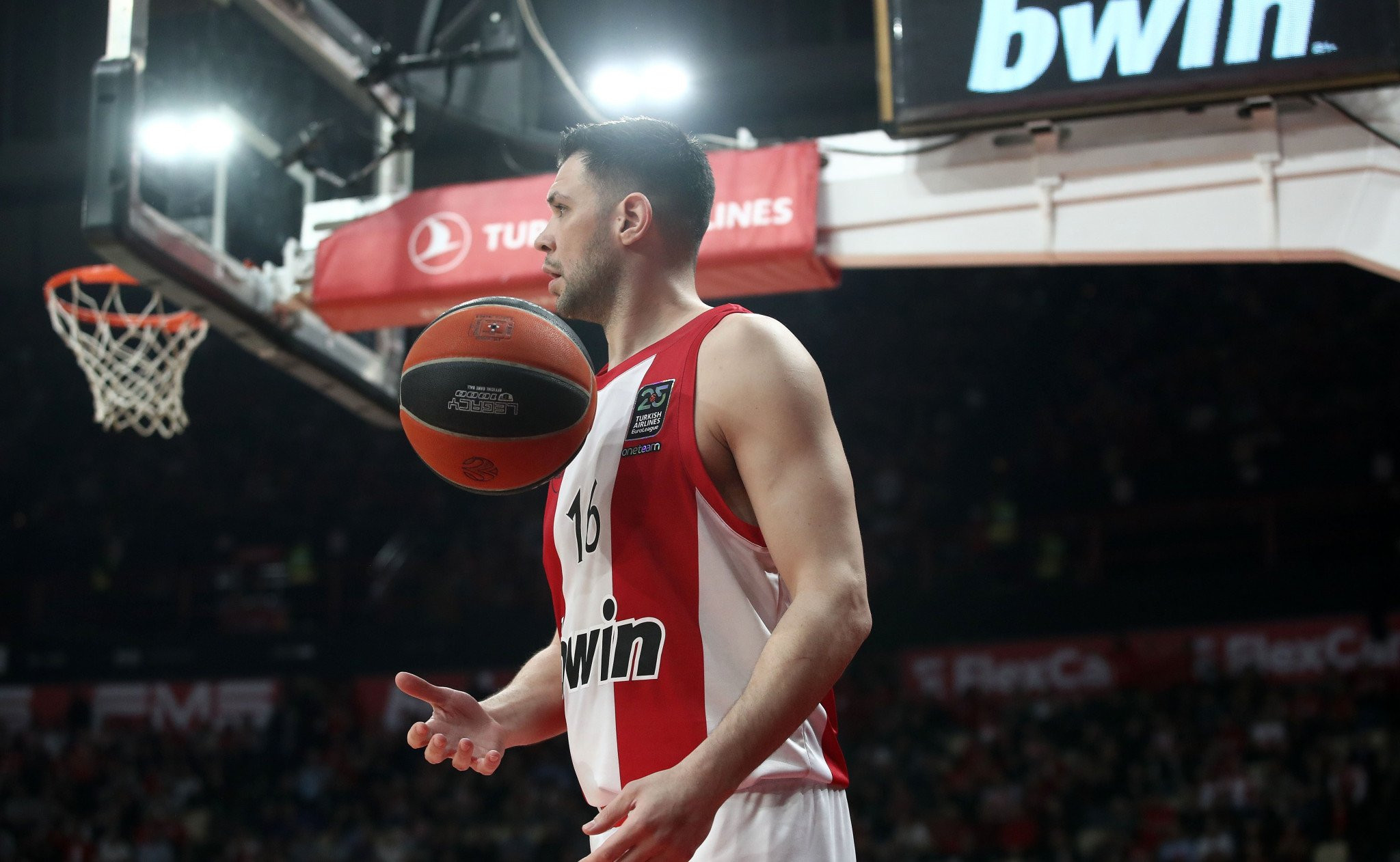 Για τρίτη σερί χρονιά η Ρεάλ στο μονοπάτι του Ολυμπιακού, η ώρα της εκδίκησης;