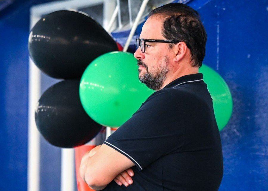 Παυλίδης στην άφιξη της Εθνικής: «Να μην πάρουν τα μυαλά μας αέρα»