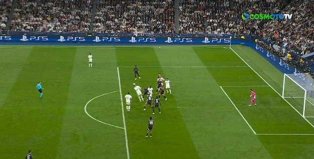 Κέρδισε πέναλτι ο Εμπαπέ, το πήρε πίσω το VAR (video)