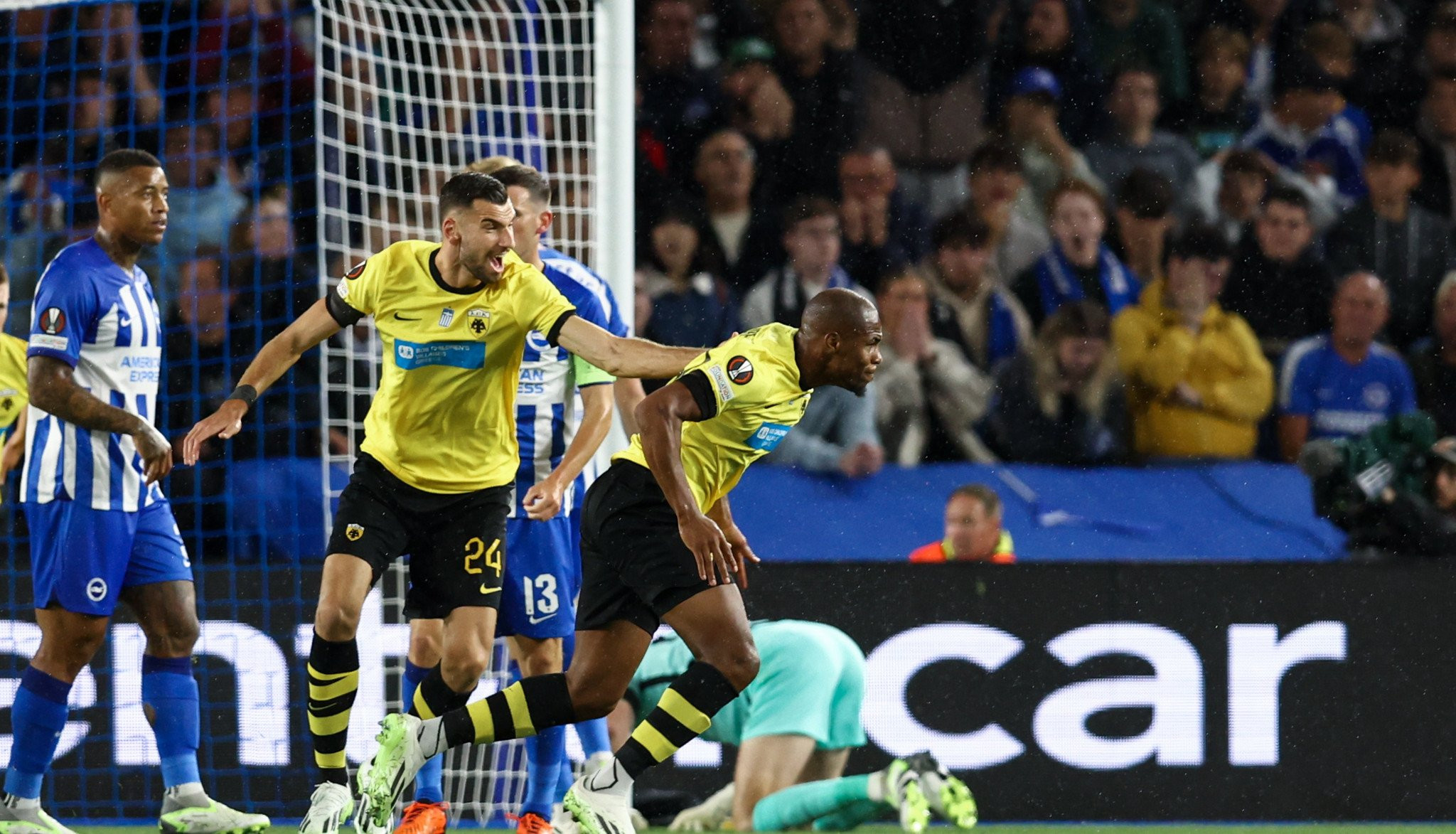 Η UEFA θυμήθηκε το γκολ του Σιντιμπέ στο Μπράιτον-ΑΕΚ (video)