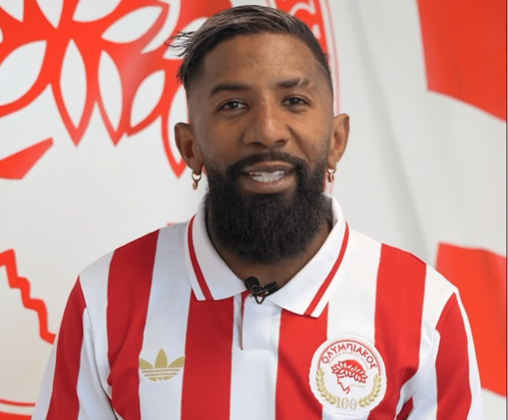 O Ροντινέι σε άπταιστα ελληνικά ανακοινώνει την τρίτη παρτίδα της επετειακής φανέλας (video)