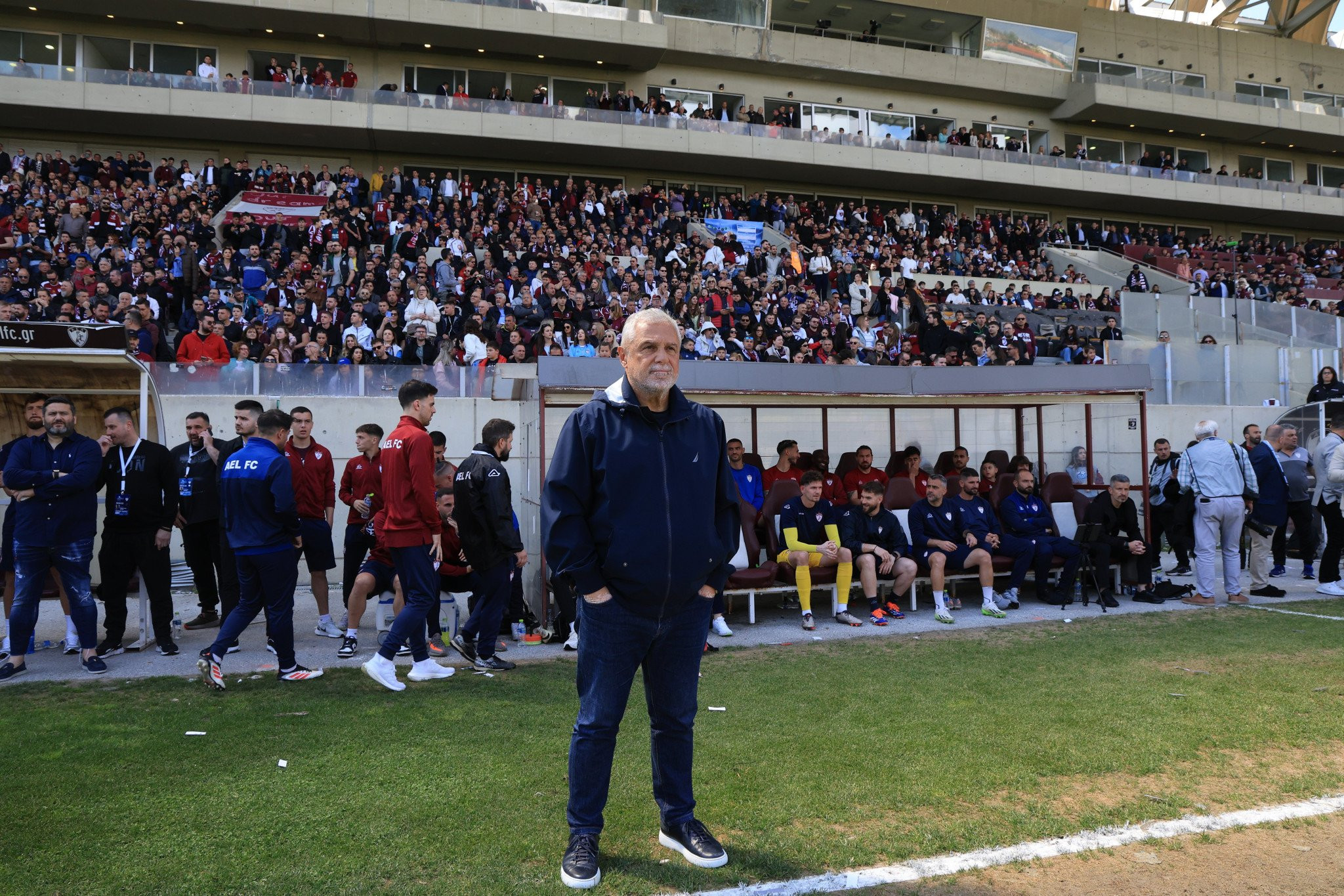 Ο Βοσνιάδης αποχωρεί από την ΑΕΛ