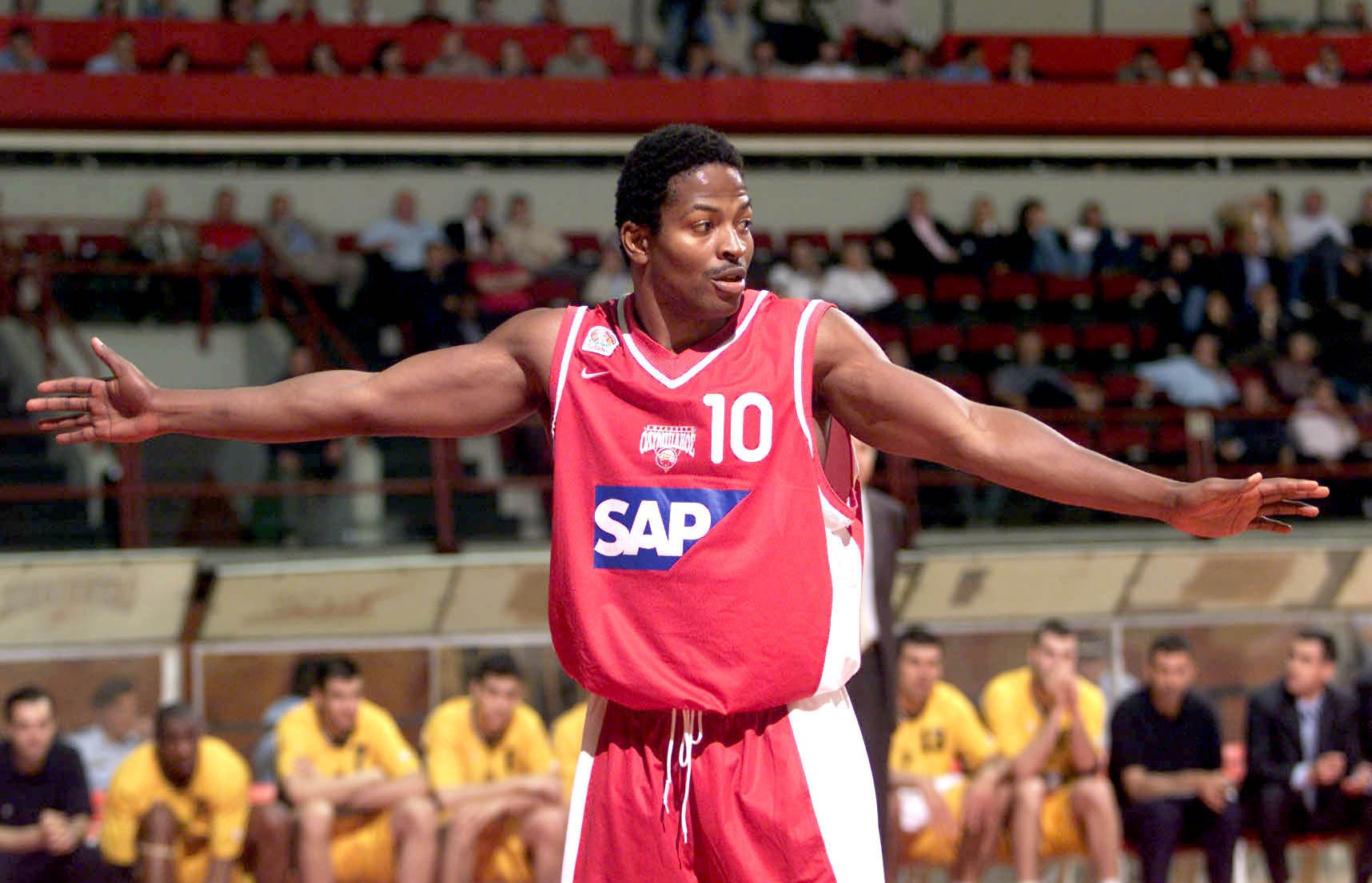 Αλφόνσο Φορντ: Η ιστορία του ανθρώπου πίσω από το βραβείο της EuroLeague που κατέκτησε ο Βεζένκοφ