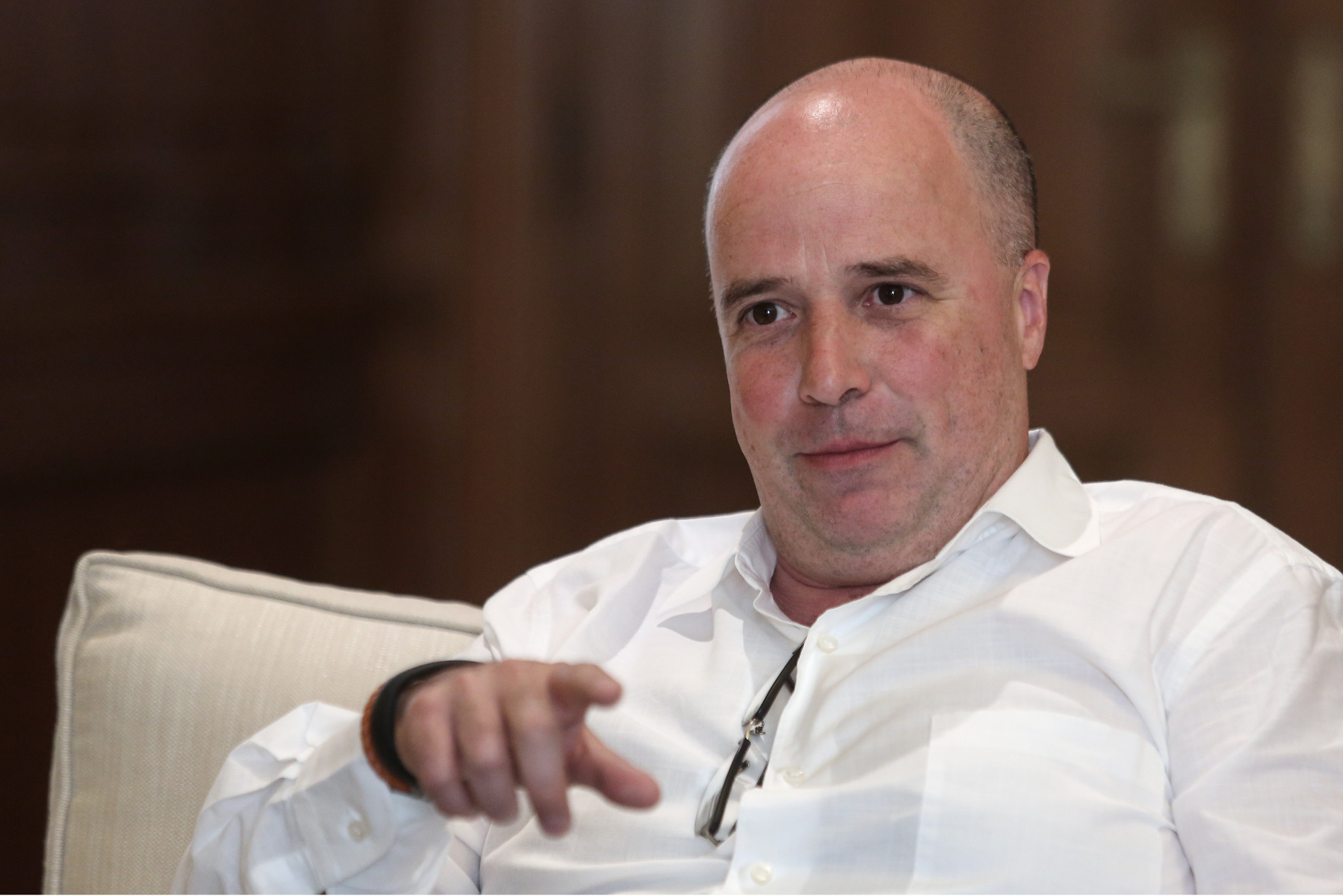 Ένας Έλληνας επιχειρηματίας στη Λιντς - Από τον κόσμο της φιλανθρωπίας στο «Έλαντ Ρόουντ»