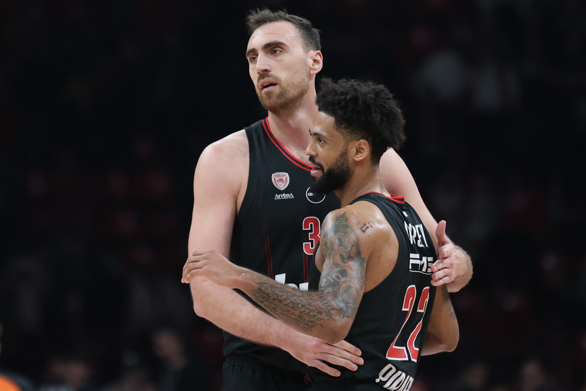 Ο πρώην αθλητικός διευθυντής της Αρμάνι αποκαλύπτει: «Είχαμε συμφωνήσει με Ντόρσεϊ, Μιλουτίνοφ!»