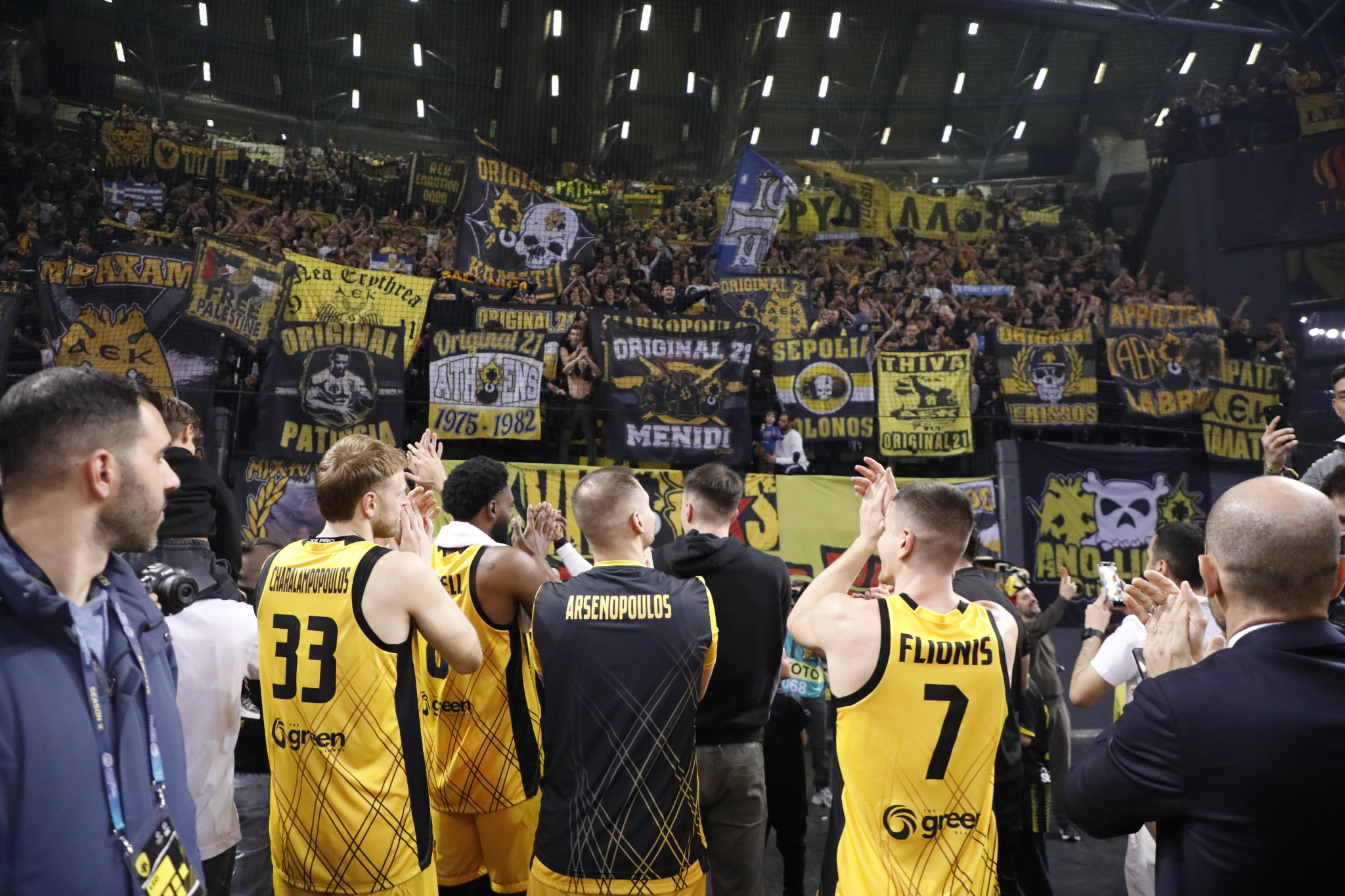 Πάρτι... Final 4 στη Sunel Arena για την ΑΕΚ (video)