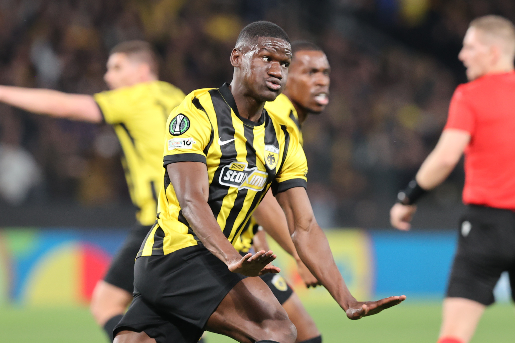 Ο Ζίνι γύρισε και εκτέλεσε για το 1-0 της ΑΕΚ (video)