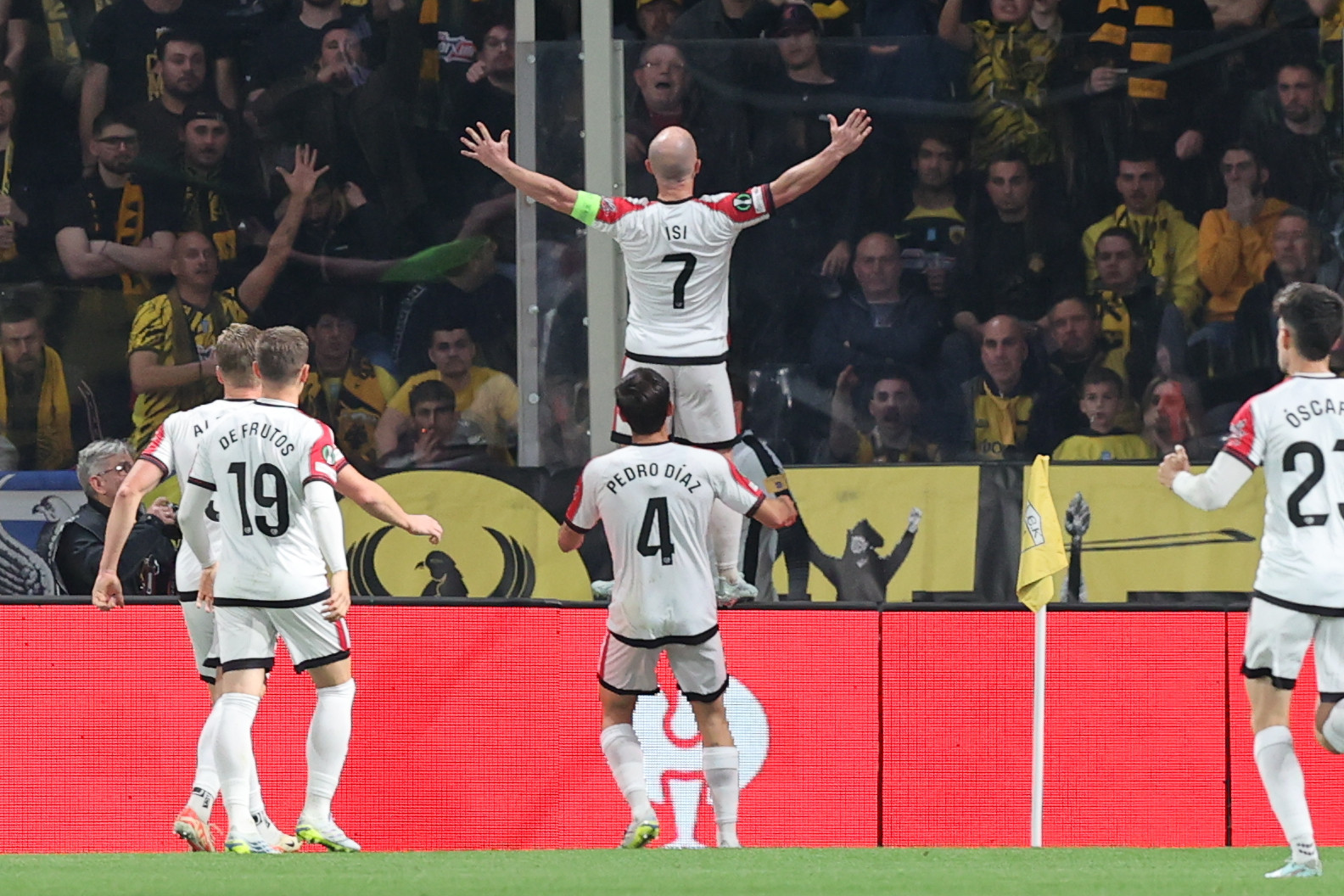 Αδράνεια από Μαρίν και Πινέδα, ο Παλαθόν μείωσε σε 3-1 για τη Ράγιο Βαγιεκάνο (video)