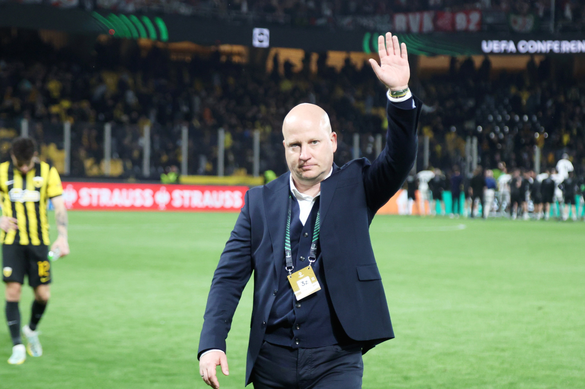 O κόσμος της ΑΕΚ φώναξε ρυθμικά το όνομα του Νίκολιτς - Η αντίδραση του Σέρβου