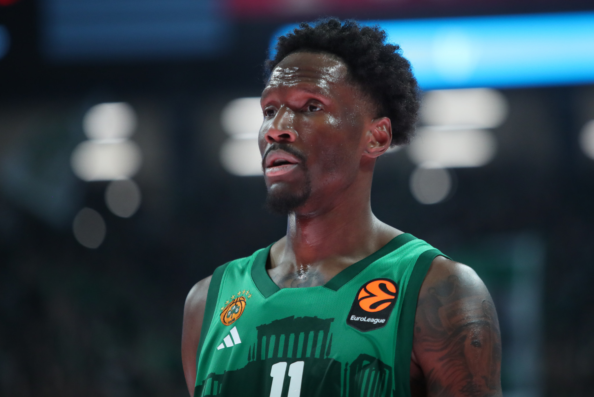 Η επική απάντηση του Χέιζ-Ντέιβις για τα ταξίδια-αστραπή (photo)