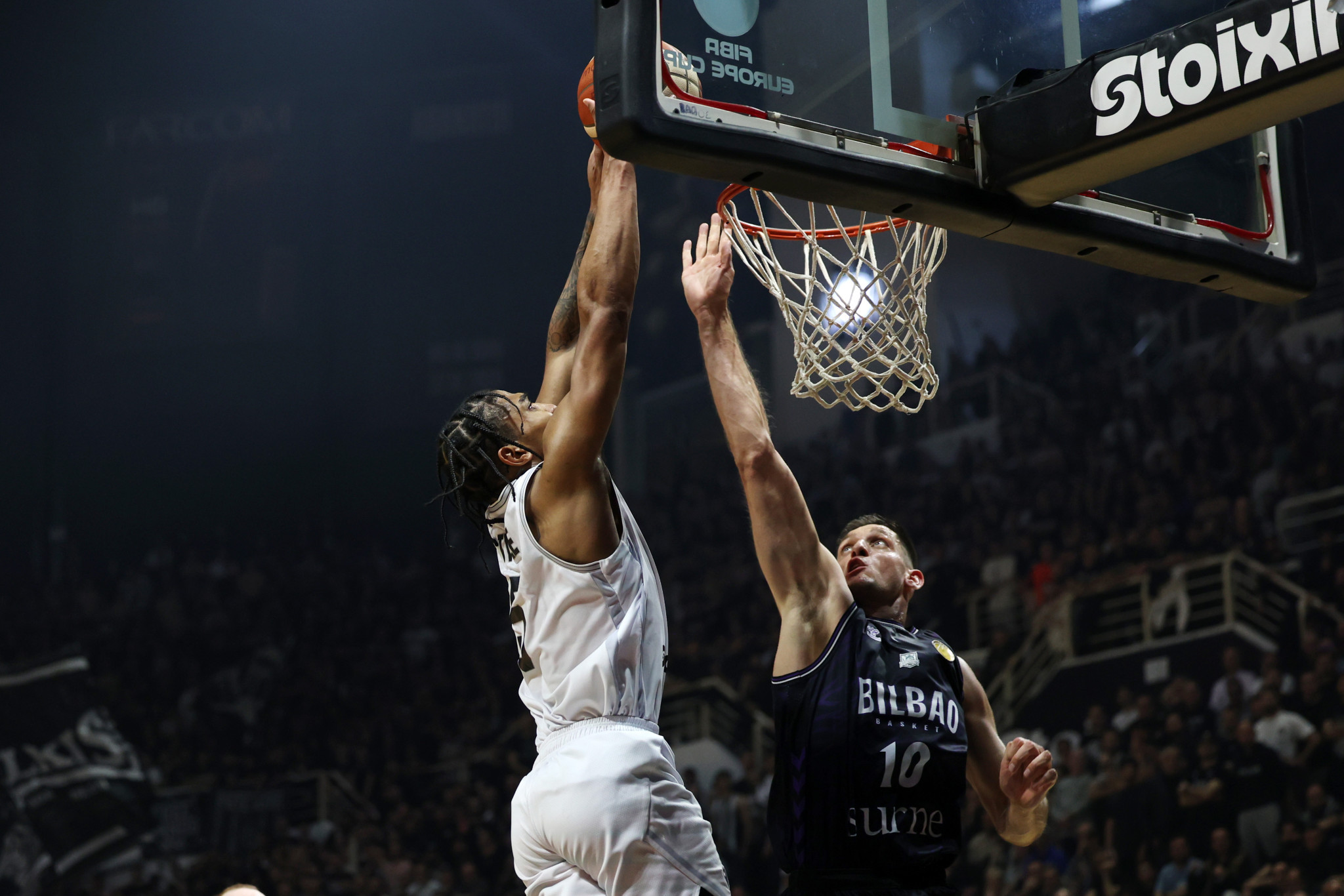 Ο Ταϊρί έκανε... poster τον Κράμπελι και ξεσήκωσε το «Παλατάκι» (video)