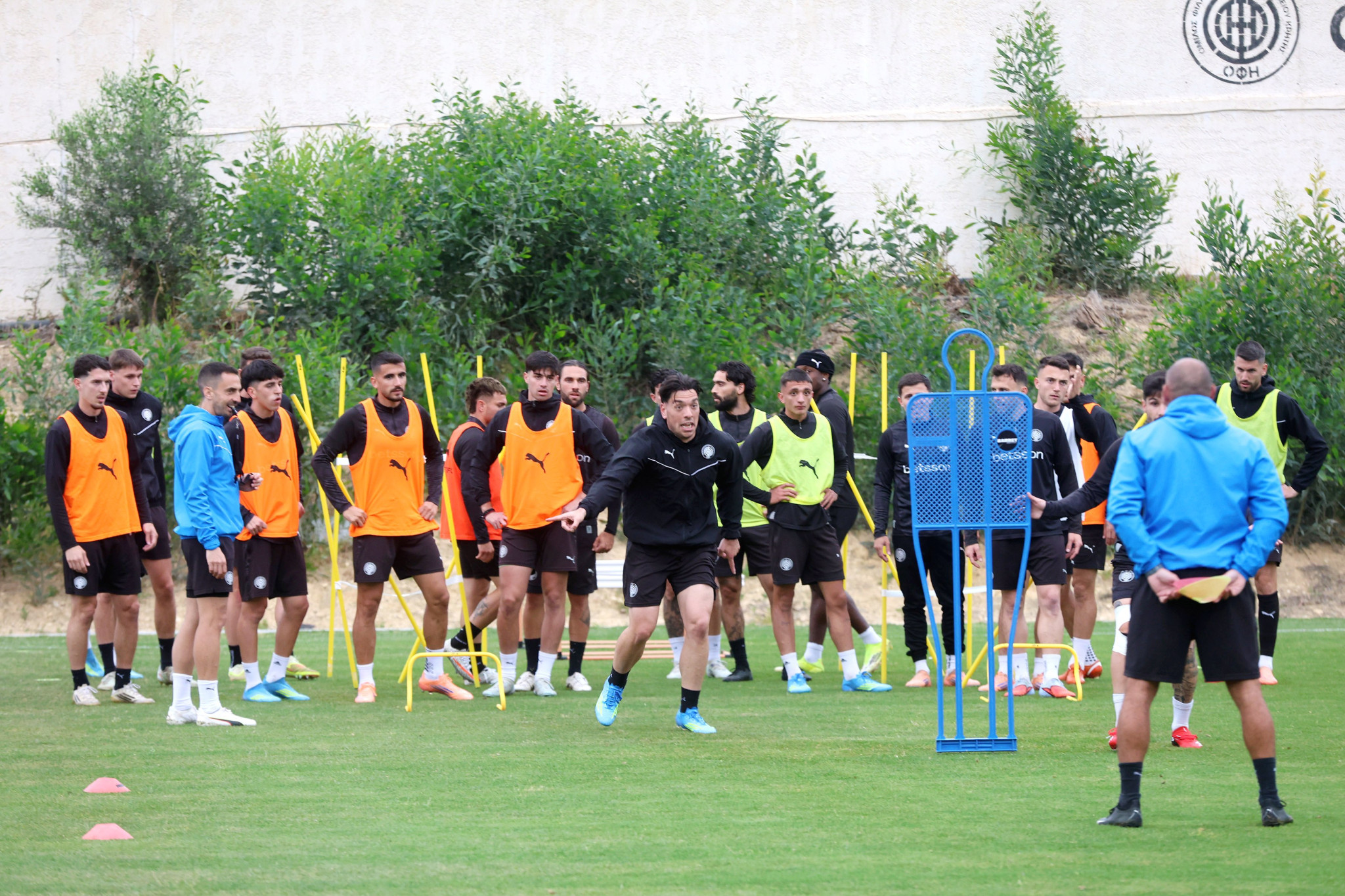 Πάνοπλος ο ΟΦΗ στον Βόλο - Αμφίβολος ο Γκονθάλεθ για τον τελικό