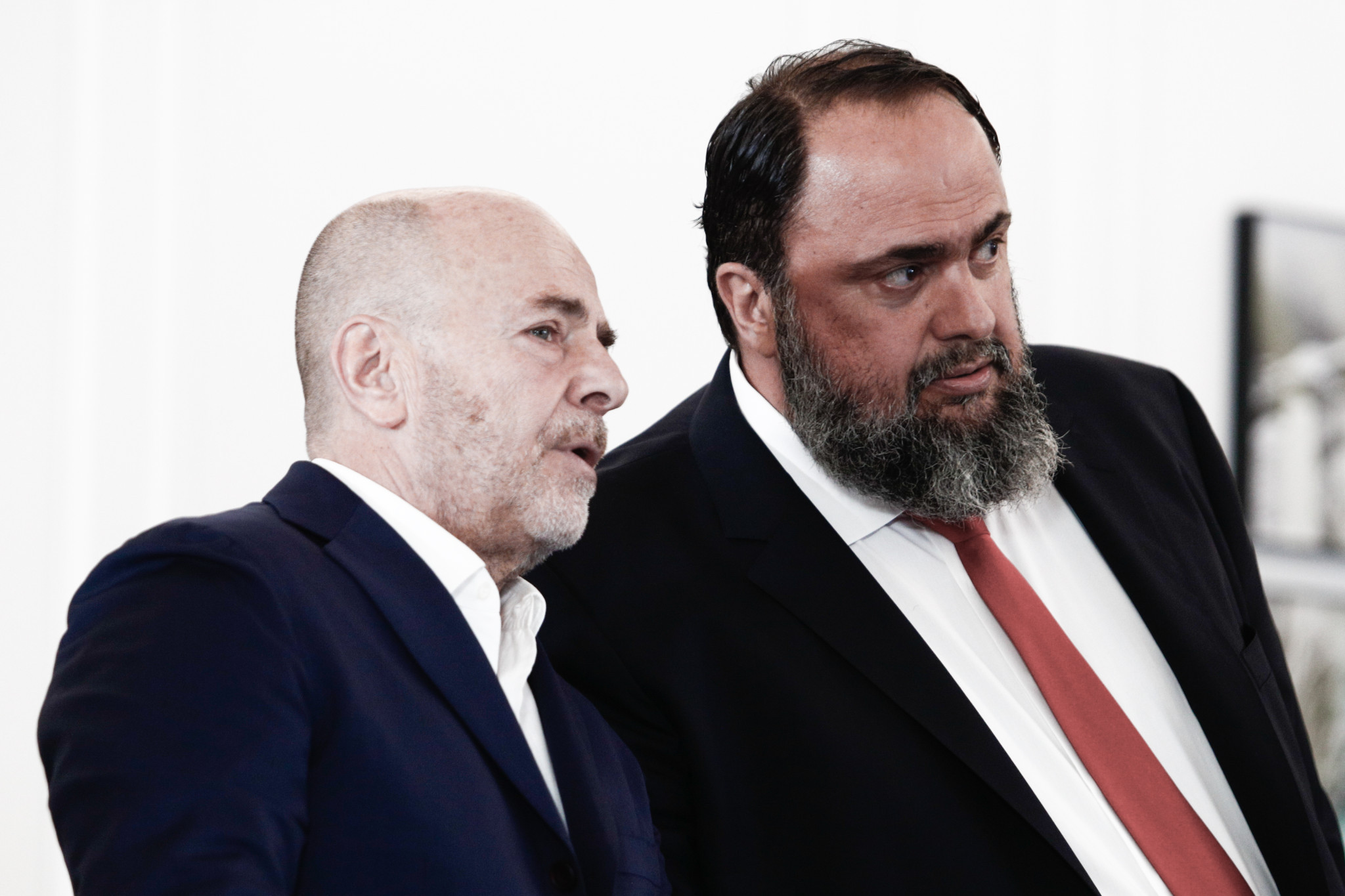 H «σύνδεση» Μαρινάκη - Μάριμπορ και η κολλητή σχέση του ιδιοκτήτη της με τον Γιάννη Αλαφούζο