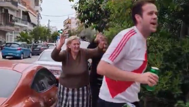 Απίθανο: Γιαγιάδες έγιναν... σύνθημα στα χείλη των οπαδών της Ράγιο (video)
