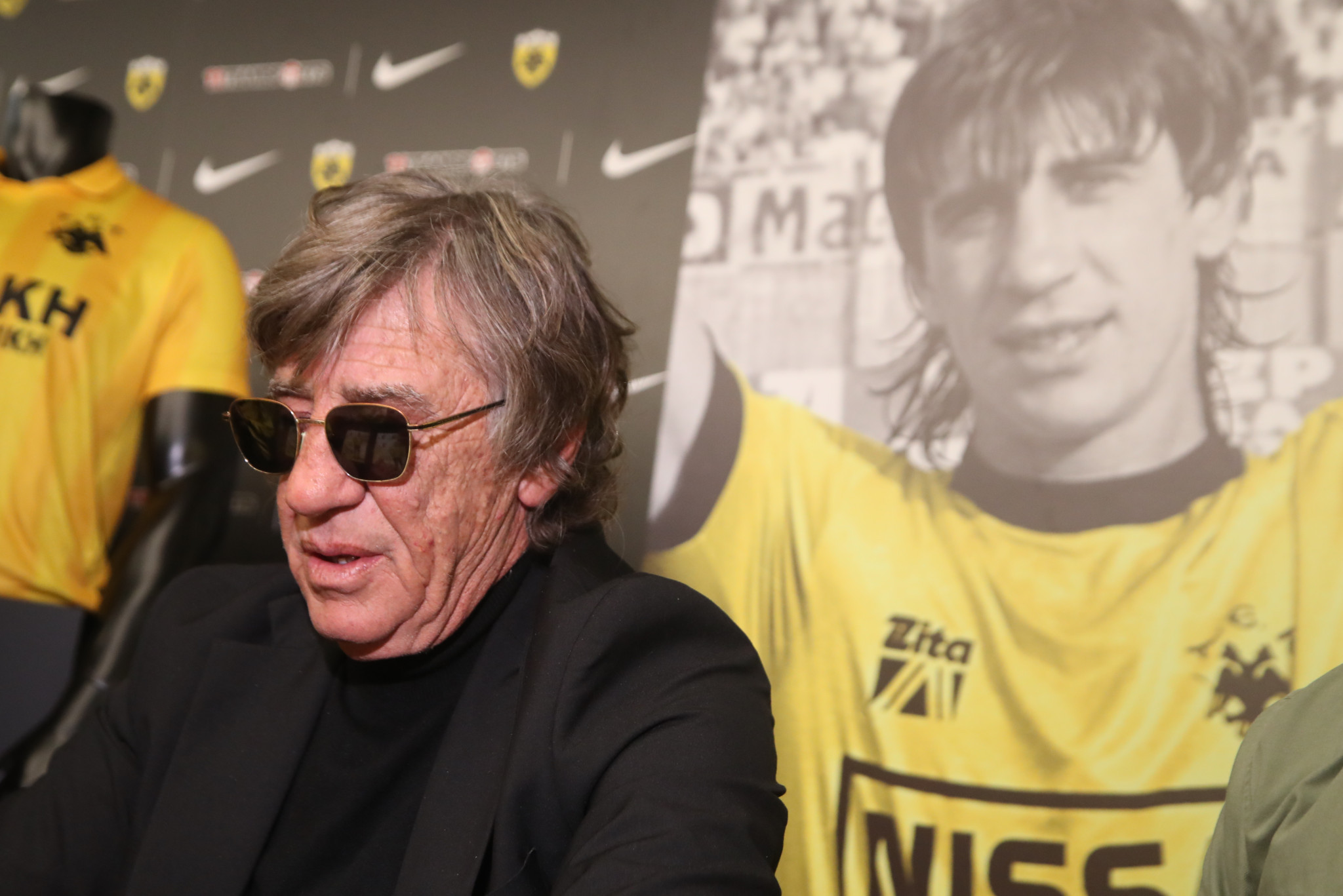 «Τι σημαίνει ΑΕΚ για σένα;»: Πέντε θρύλοι της Ένωσης απαντούν (video)