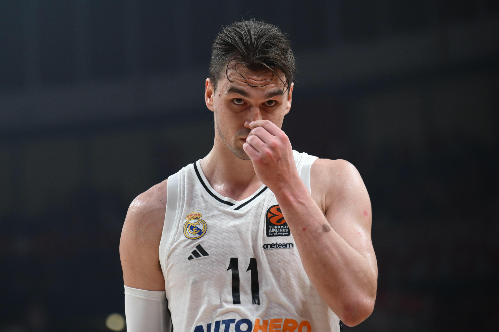 Δυνατά στο... κόλπο για Χεζόνια η Dubai