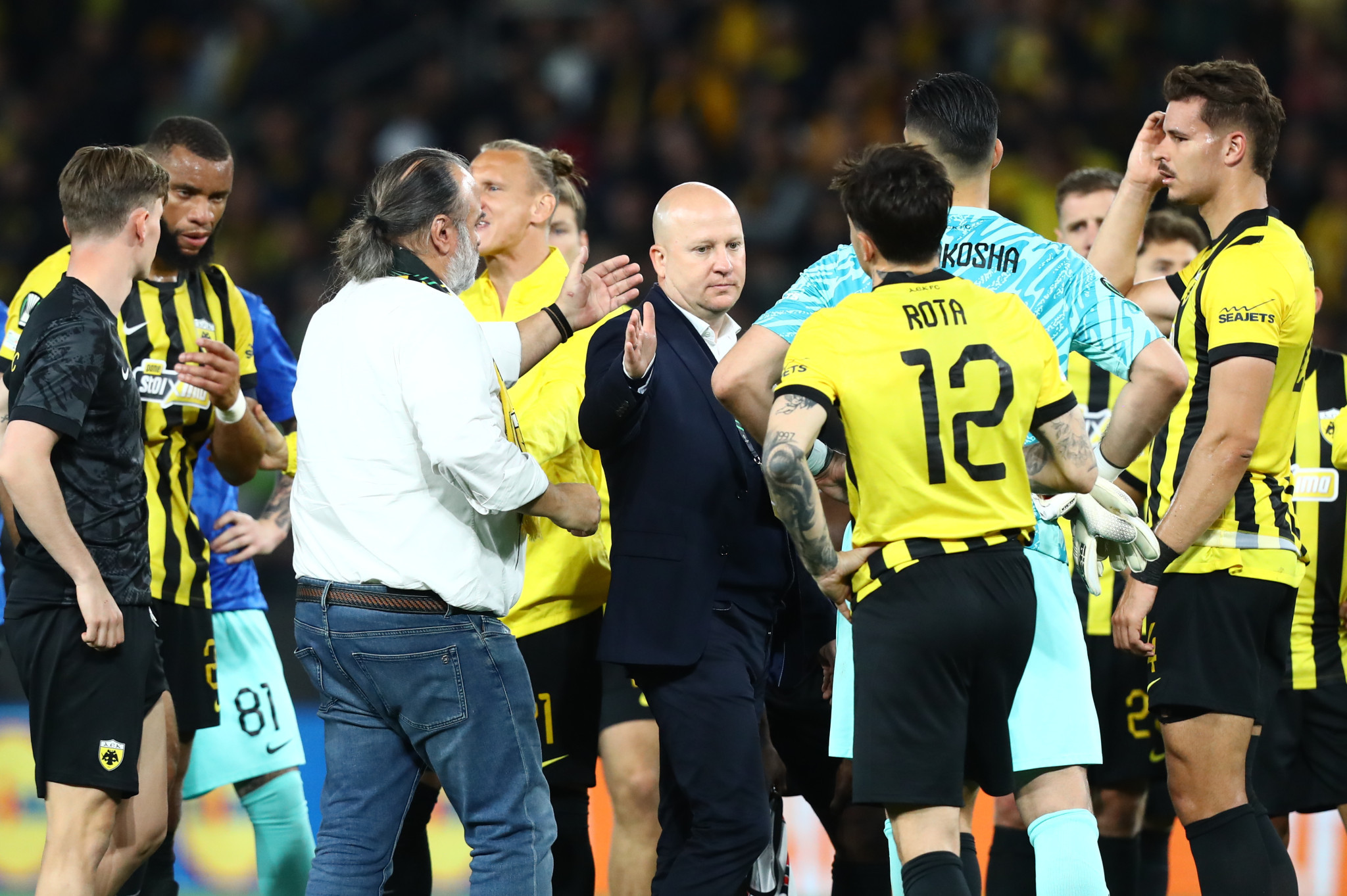 Η ομιλία του Νίκολιτς στους παίκτες της ΑΕΚ μετά τον αποκλεισμό