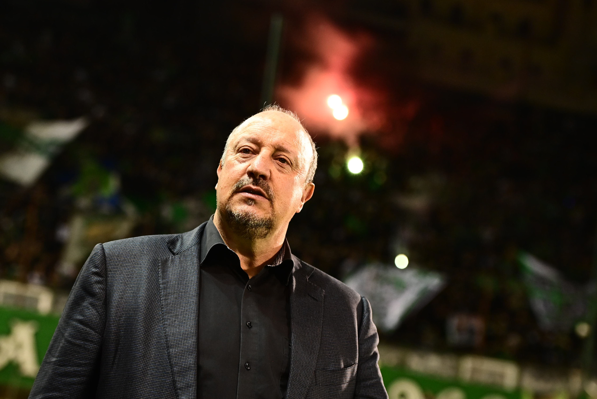 Σε πολύ δύσκολη θέση ο Μπενίτεθ (video)