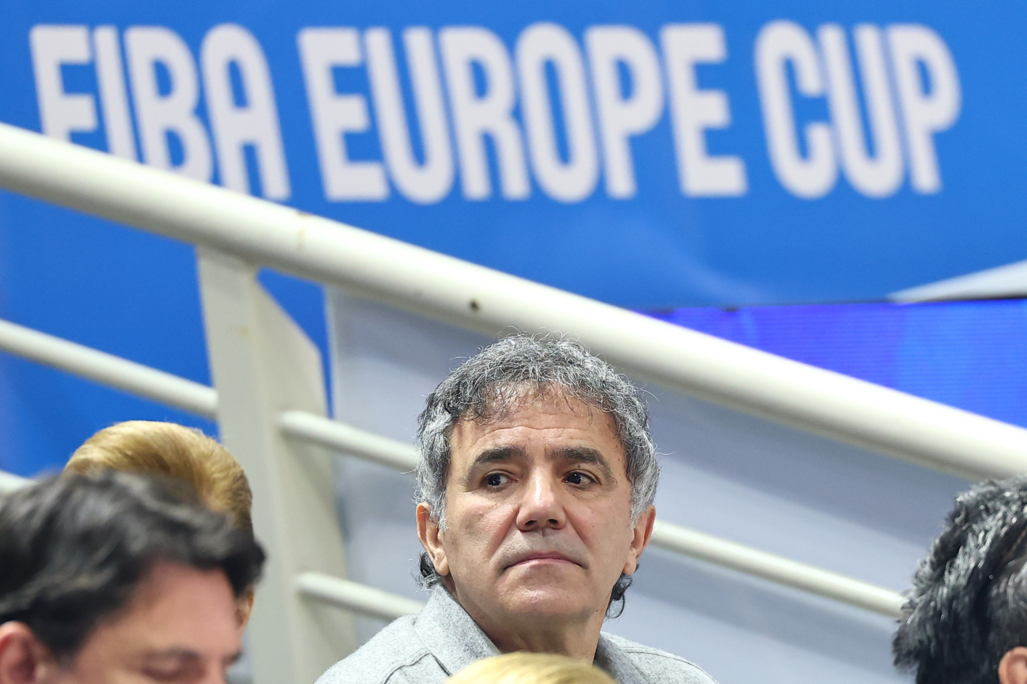 Ο Μυστακίδης βιντεοσκοπούσε την φοβερή ατμόσφαιρα στο Παλατάκι (video)