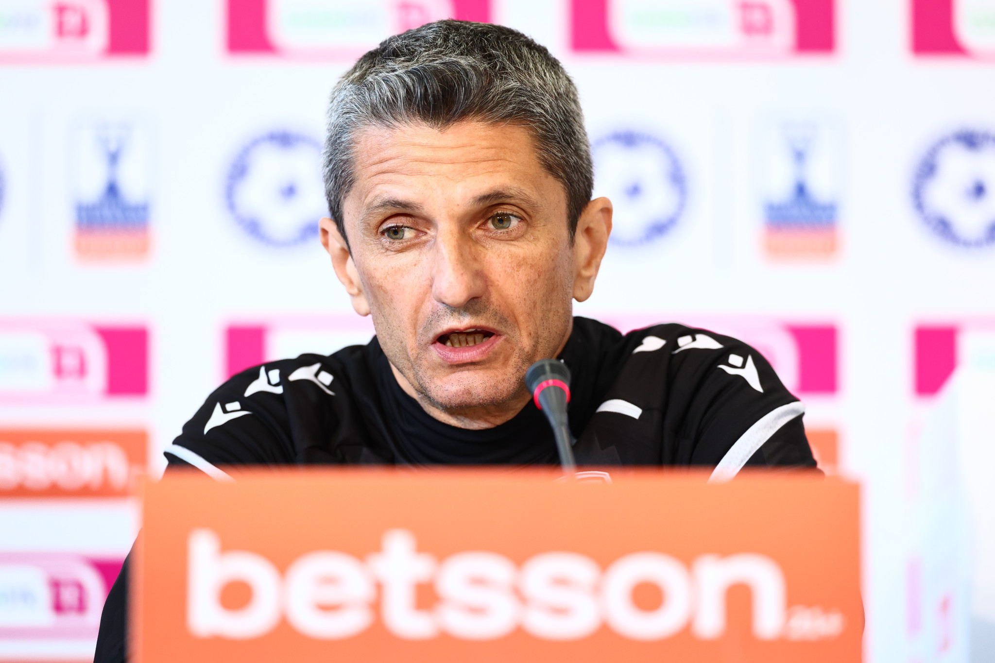 Λουτσέσκου: «Περάσαμε έναν τυφώνα - Ο ΠΑΟΚ είναι 100 χρόνια μάχες και αντίδραση»