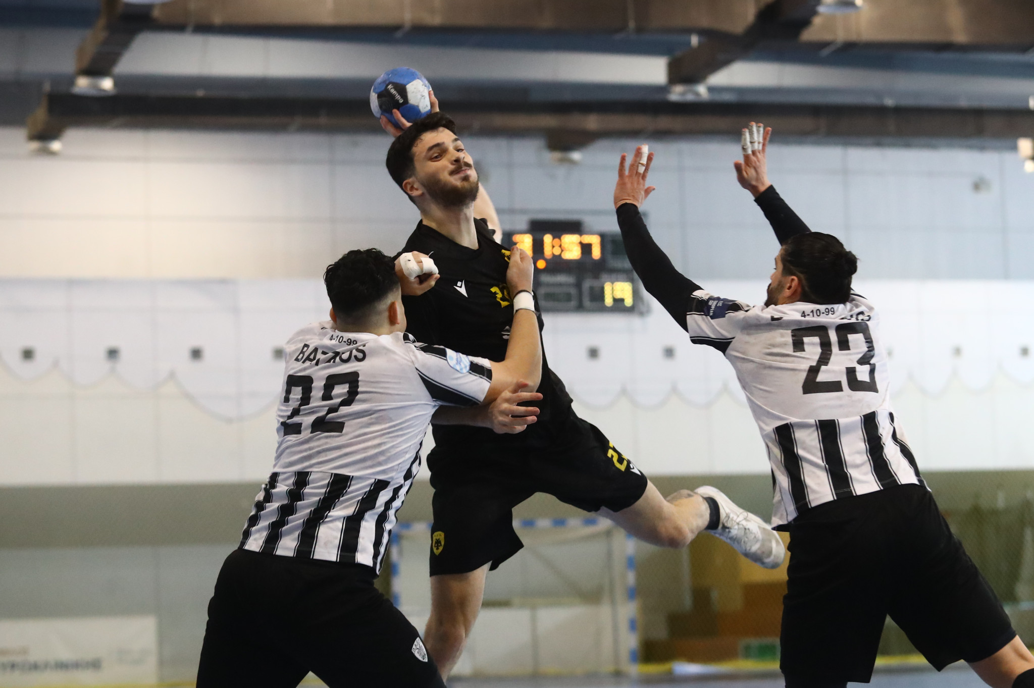 Η μετάδοση του δεύτερου ημιτελικού ανάμεσα σε ΠΑΟΚ και ΑΕΚ στη Handball Premier