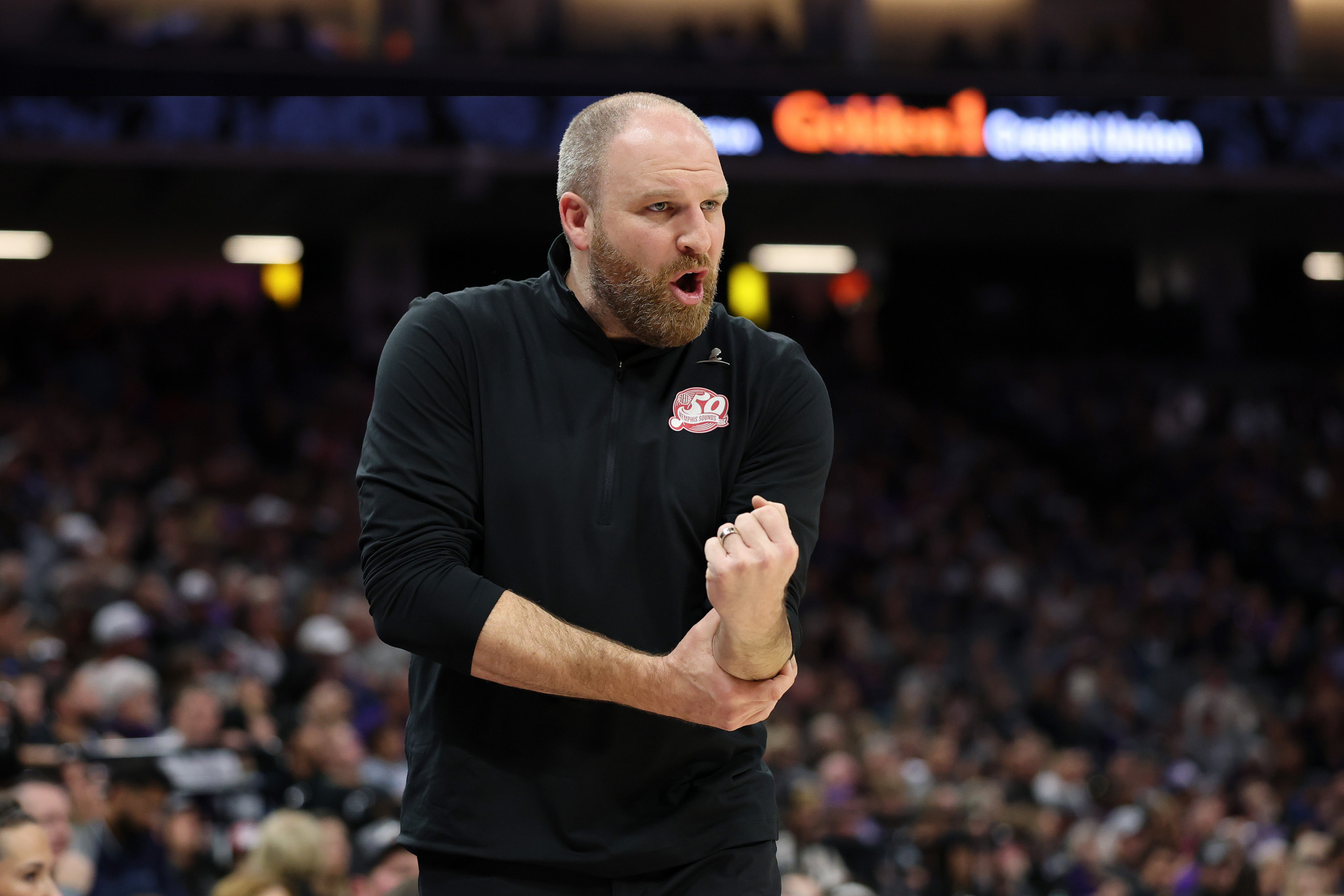 Αυτός είναι ο εκλεκτός: Ο Τέιλορ Τζένκινς αναλαμβάνει τους Μιλγουόκι Μπακς μετά τον Ντοκ Ρίβερς!