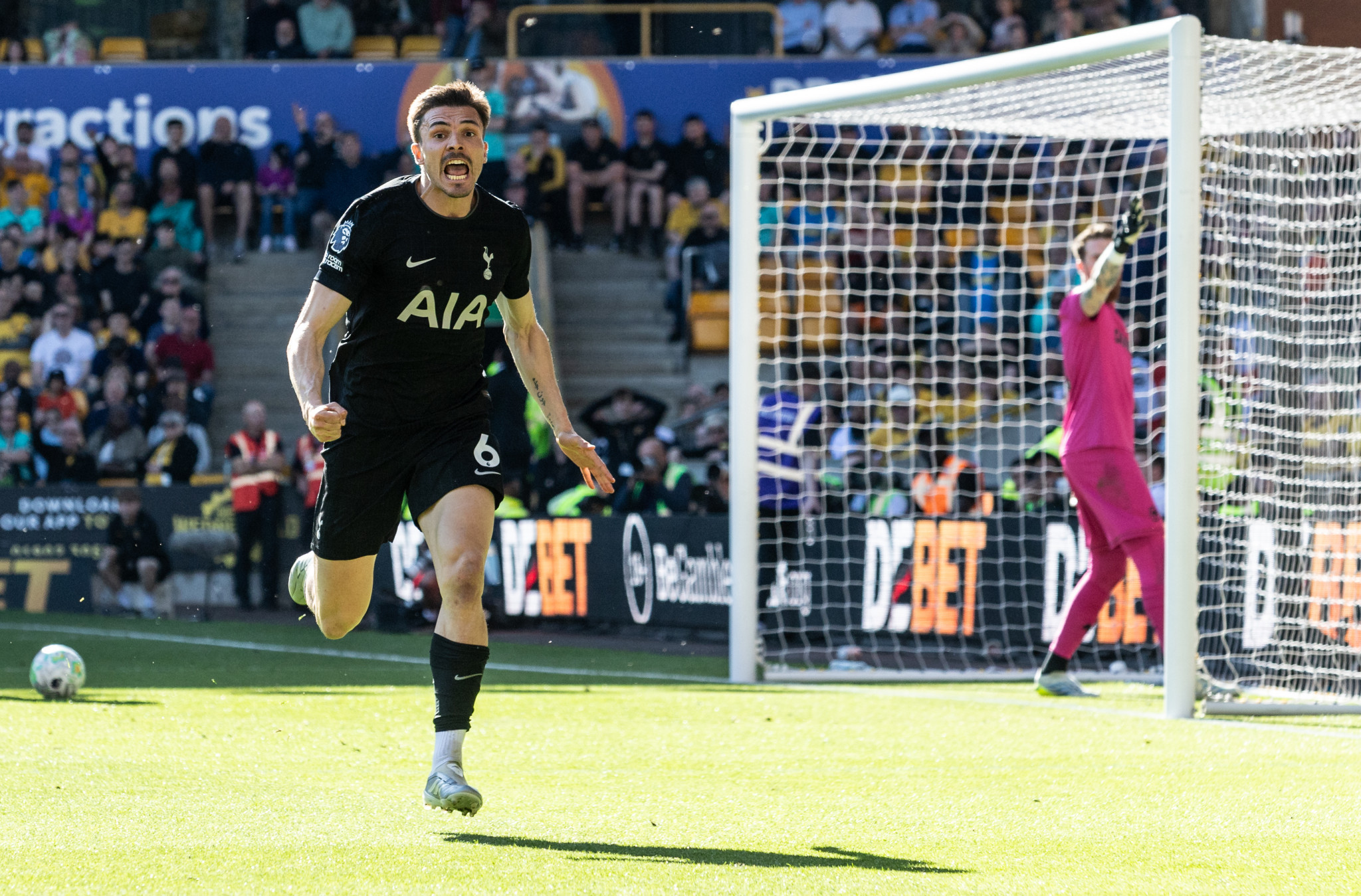 Επιτέλους νίκη για την Τότεναμ - Τεράστιο «τρίποντο» και για την Γουέστ Χαμ με buzzer beater
