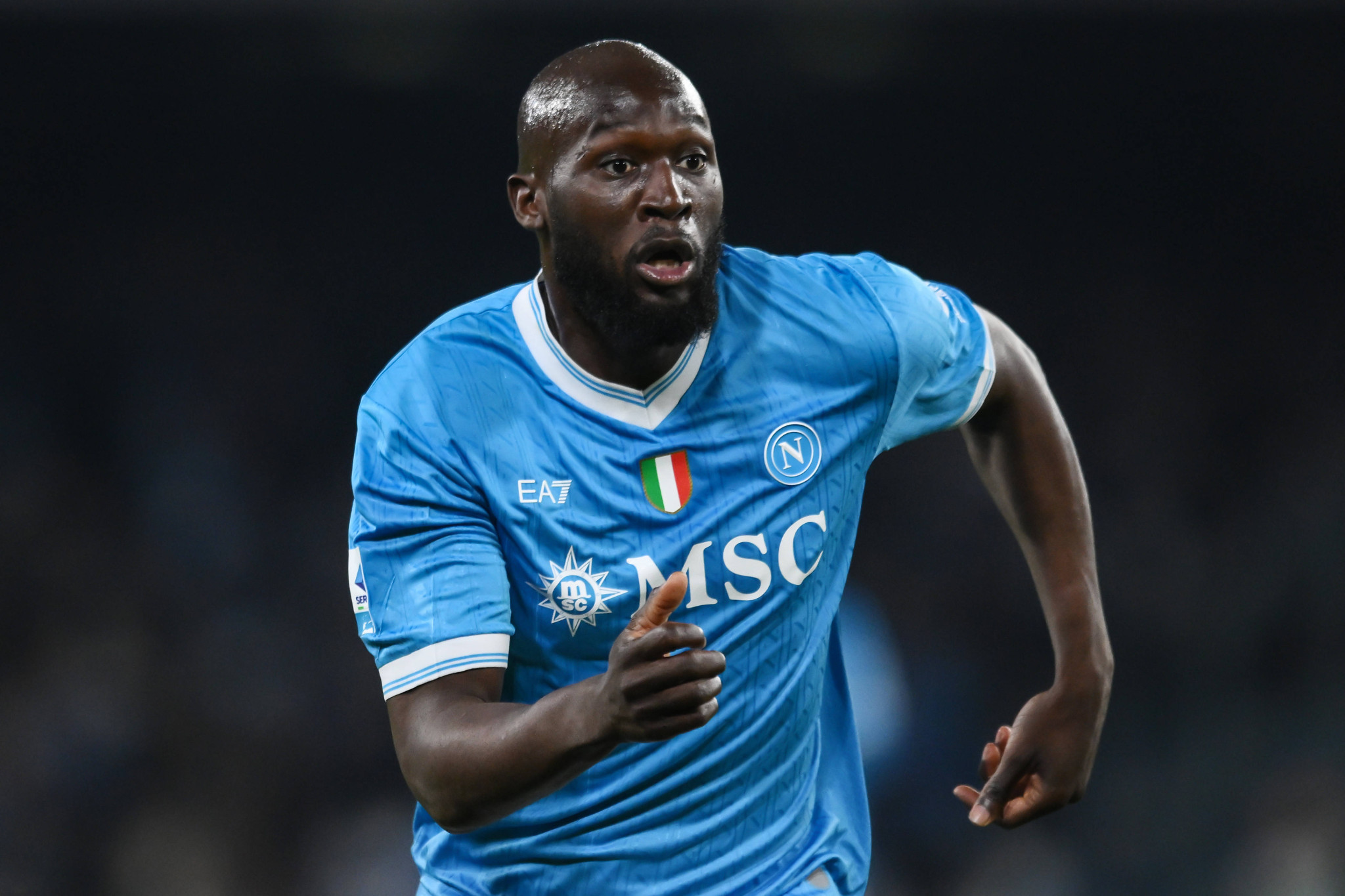 Το τραβάει στα άκρα η Νάπολι - «Τελειώνει» τον Λουκάκου μέχρι το τέλος της σεζόν