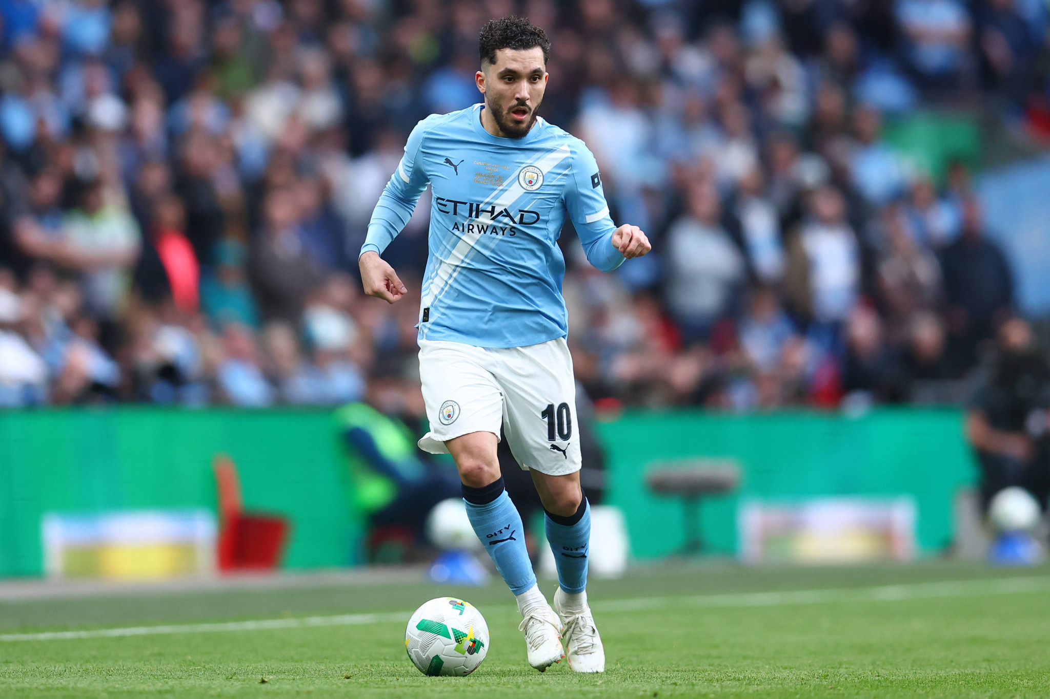 Ο Τσέρκι «απειλεί» να καταρρίψει το ιστορικό ρεκόρ του Καντονά στην Premier League