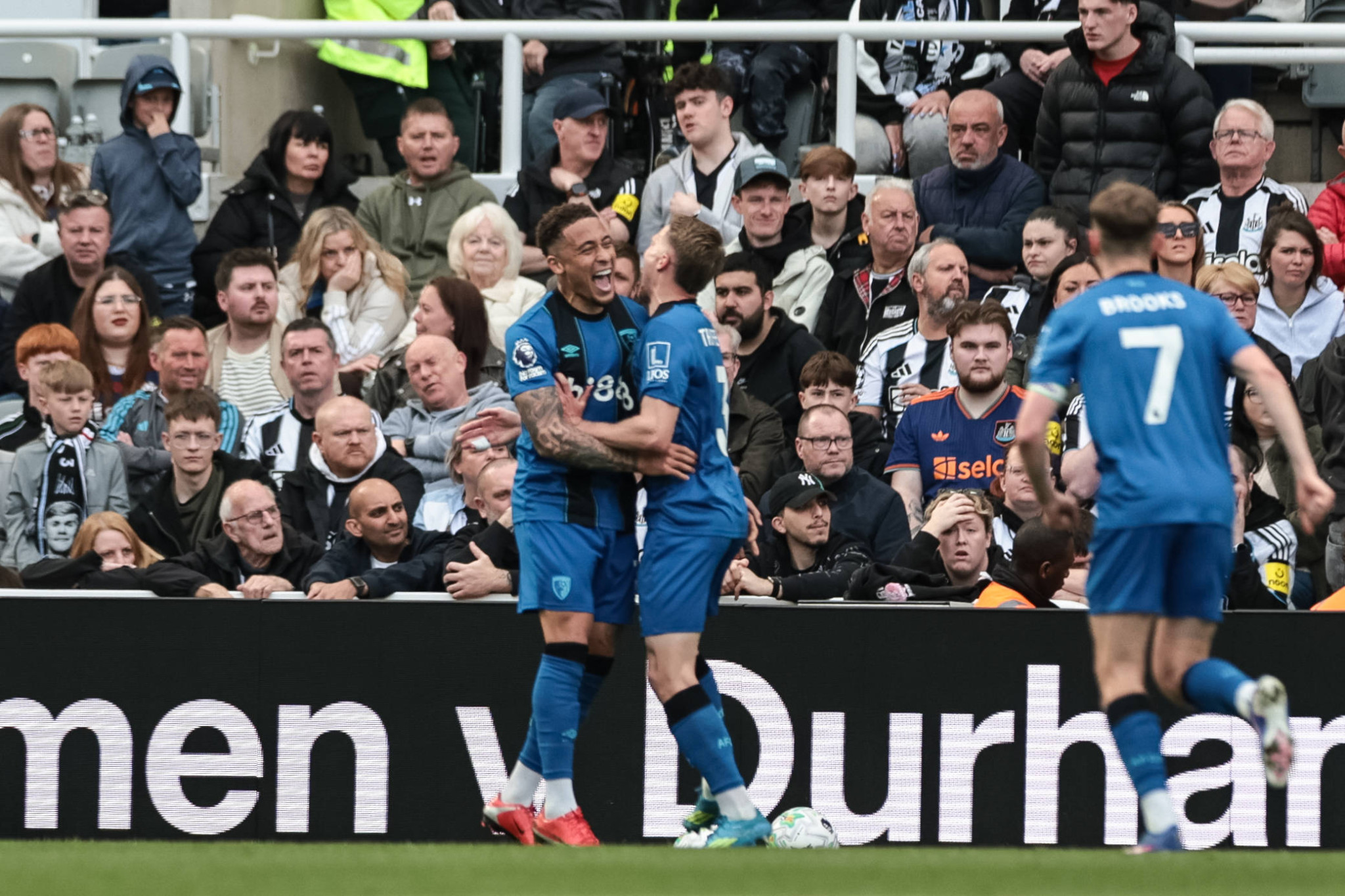 Βλέπει Ευρώπη η Μπόρνμουθ, σπουδαίο διπλό στην έδρα της Νιουκάστλ