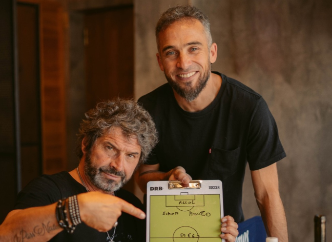 Κάποτε κόστισε 7.5 εκατομμύρια στον Ολυμπιακό, τώρα «ζει» για το YouTube και τη μουσική!