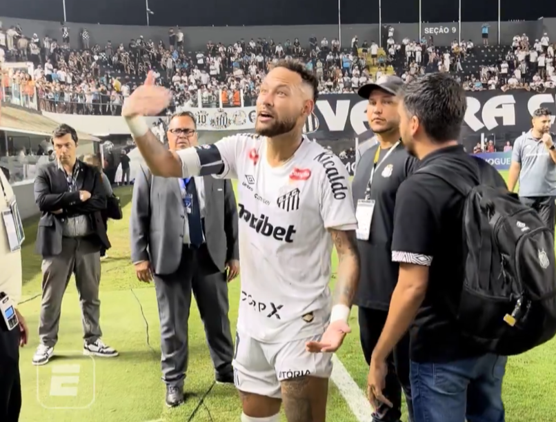 «Είσαι χοντρός» - Οπαδός άνοιξε διάλογο με τον Νεϊμάρ και προκάλεσε ένταση