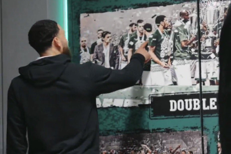 Ο Μάικ Τζέιμς βρήκε... τον εαυτό του σε τοιχογραφία επιτυχιών του Παναθηναϊκού (video)