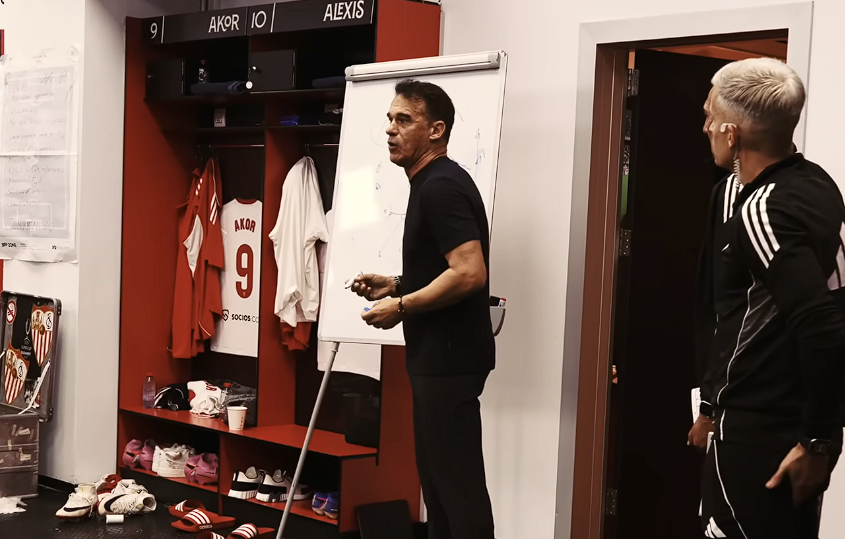 Απίθανη ομιλία του προπονητή της Σεβίλλης στο ημίχρονο με την Ατλέτικο: «Θέλω να σας σκοτώσω» (video)