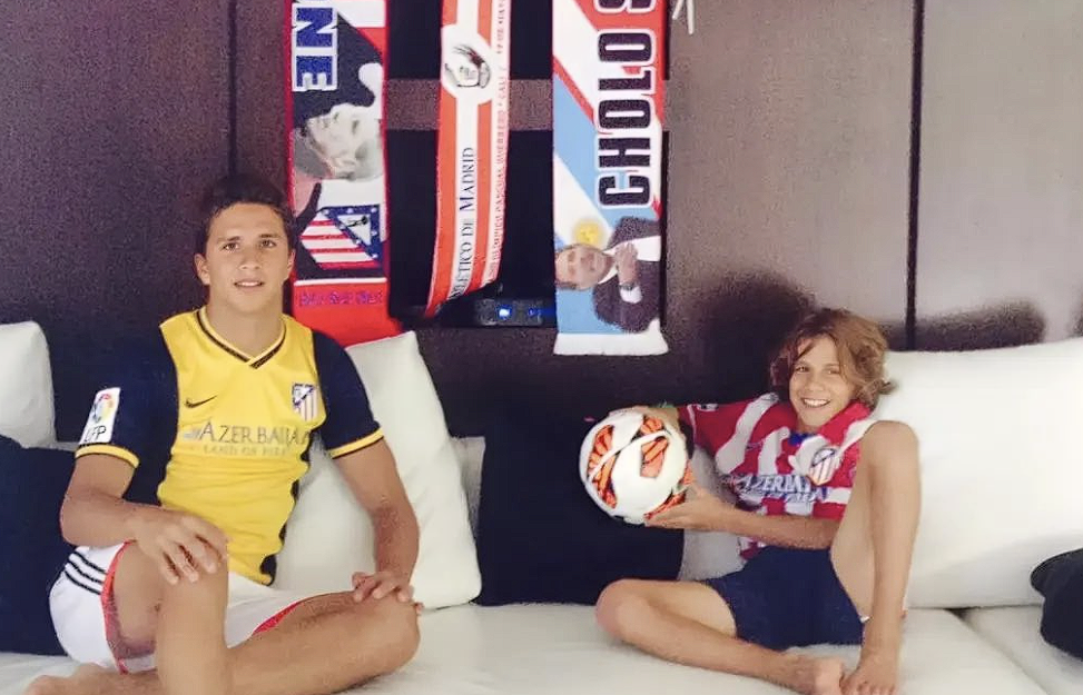 Από οπαδός σε παίκτης - Η απίθανη φωτογραφία του Τζουλιάνο Σιμεόνε το 2013 και τα λόγια του αδερφού του