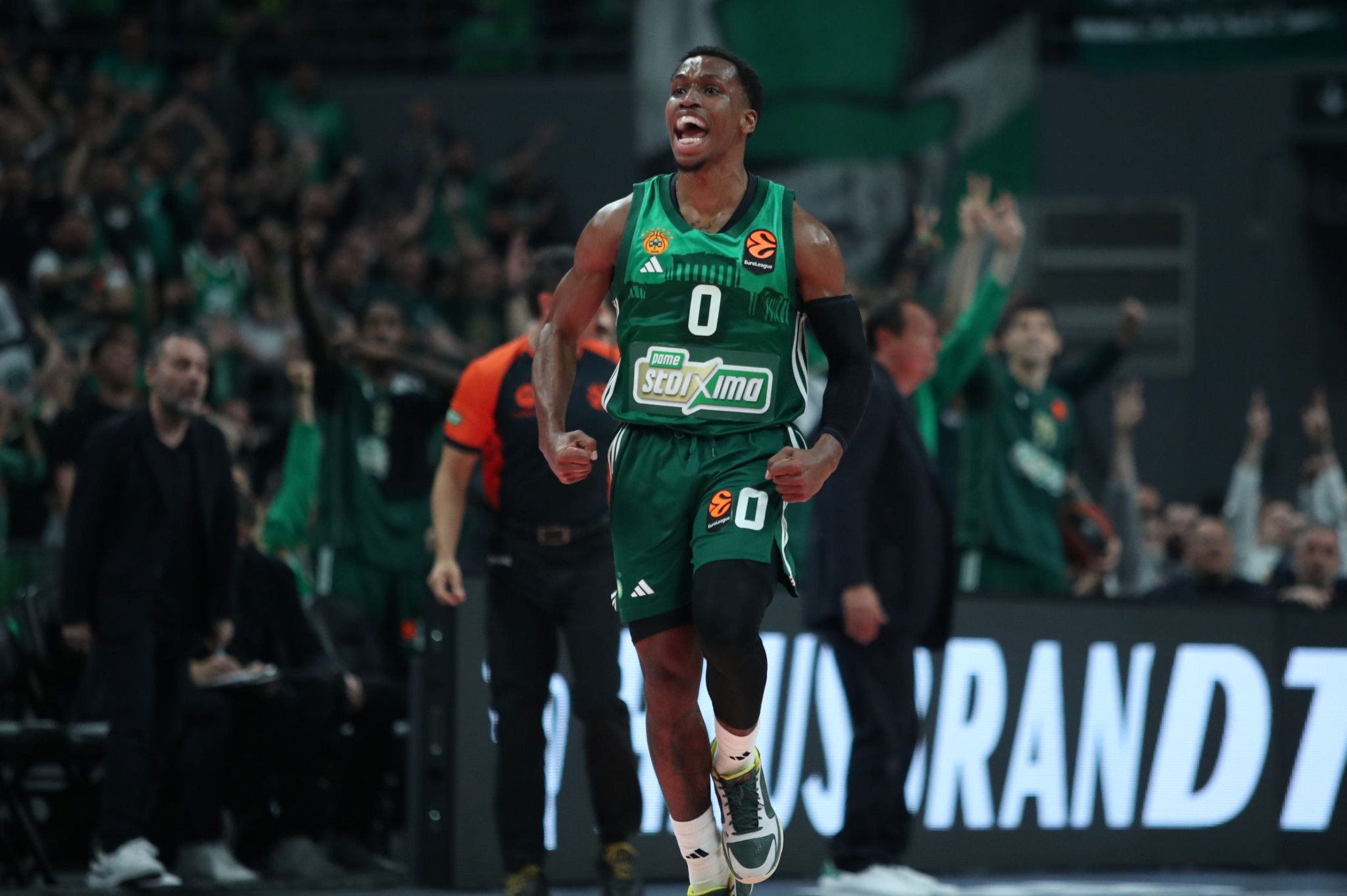 Στα playoffs ο Παναθηναϊκός, «πάτησε» τη Μονακό με... γίγαντα Σορτς!