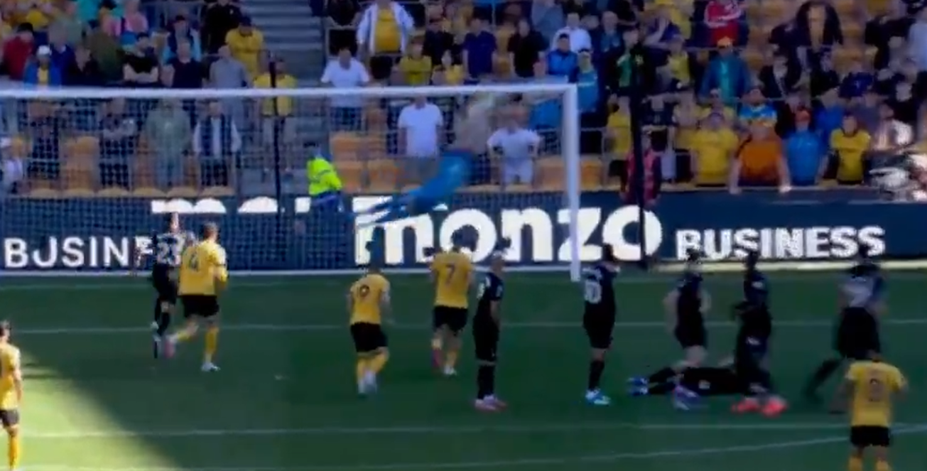 Από την αμφισβήτηση, στην αποθέωση: Ο Κίνσκι έκανε απίθανη απόκρουση κι έσωσε την Τότεναμ (video)