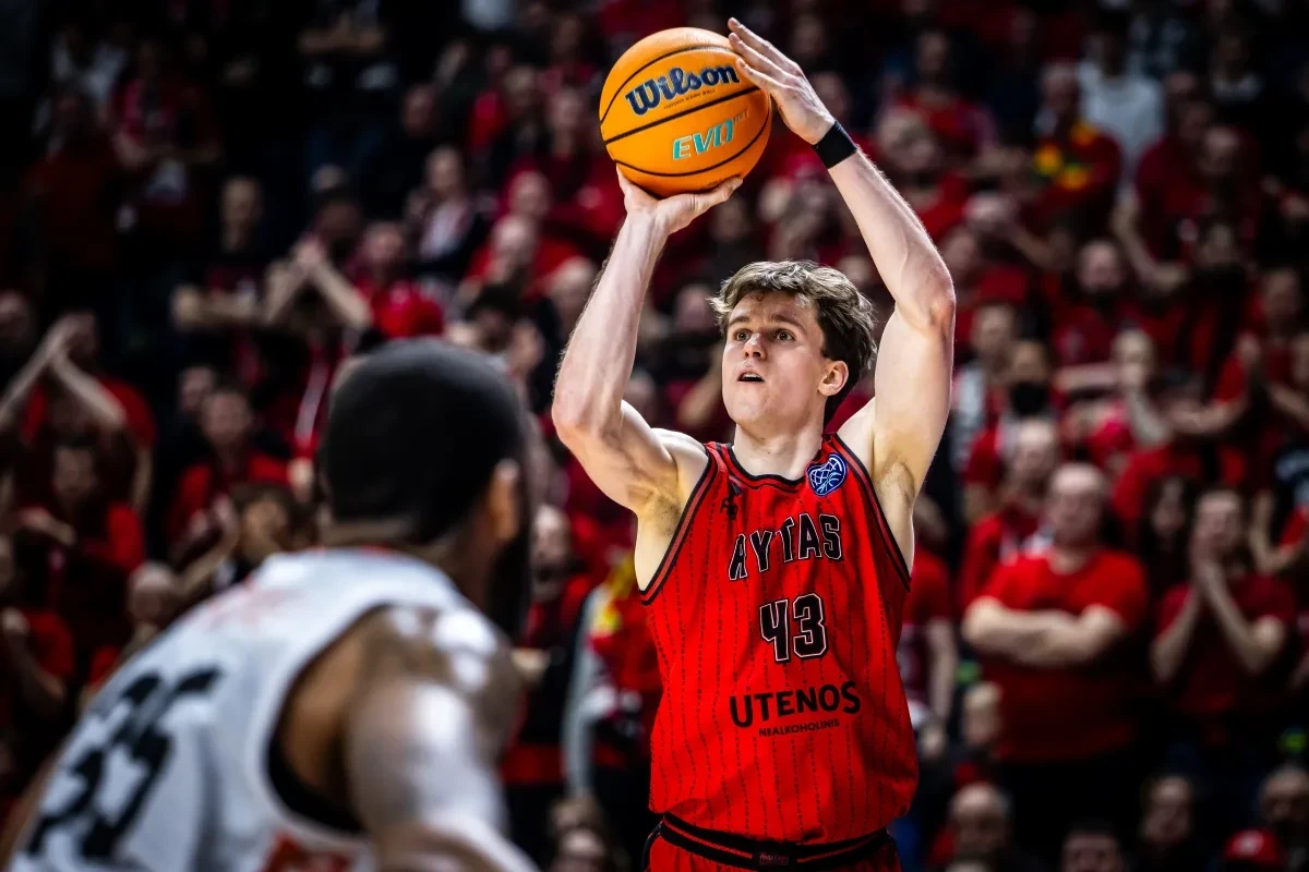 Η Μπαρτσελόνα εξετάζει την περίπτωση του Ίγκνας Σαρτζιούνας