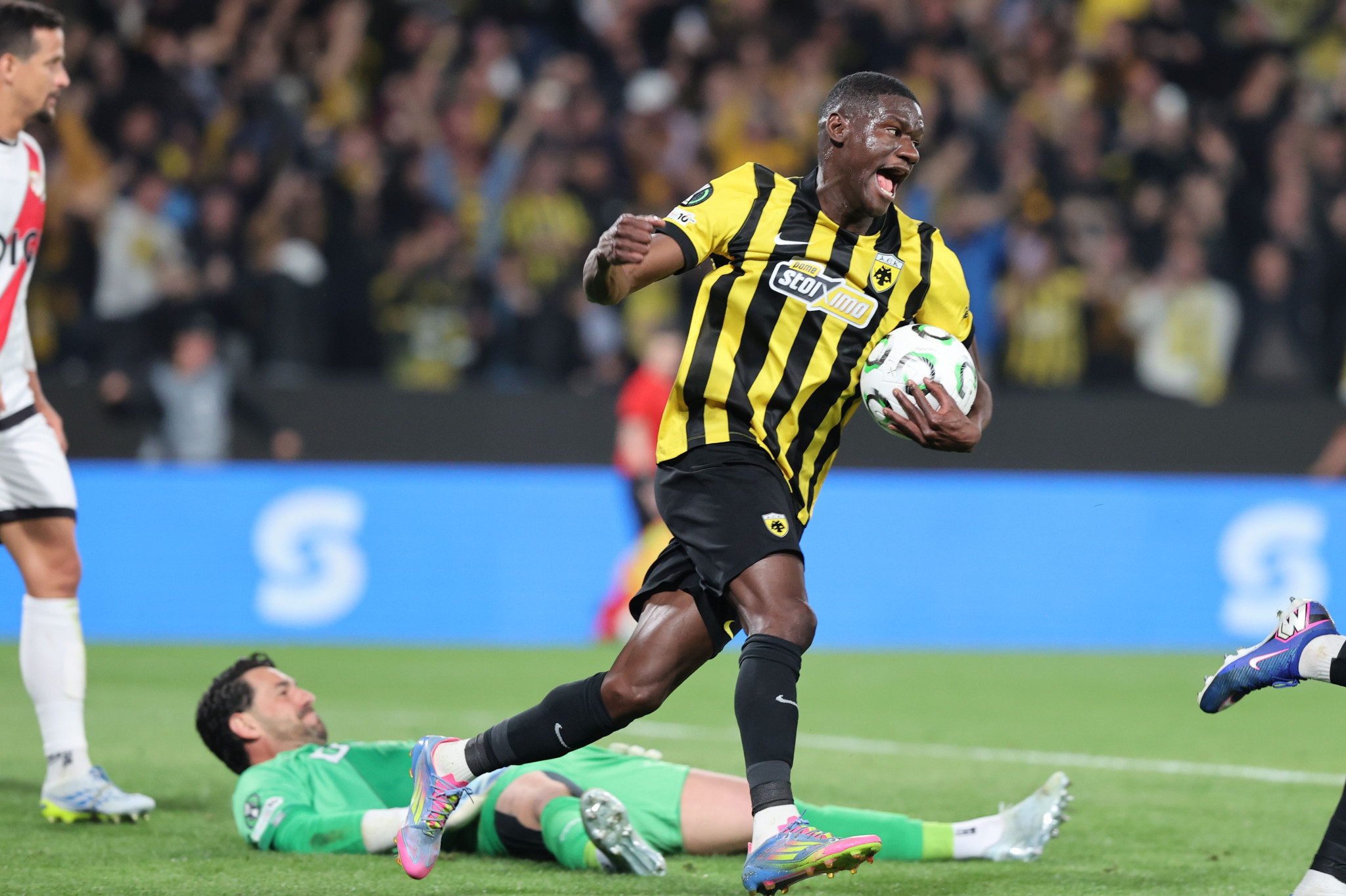 Ζίνι: «Δώσαμε τα πάντα κόντρα στη Ράγιο Βαγιεκάνο - Να σηκώσουμε κεφάλι»