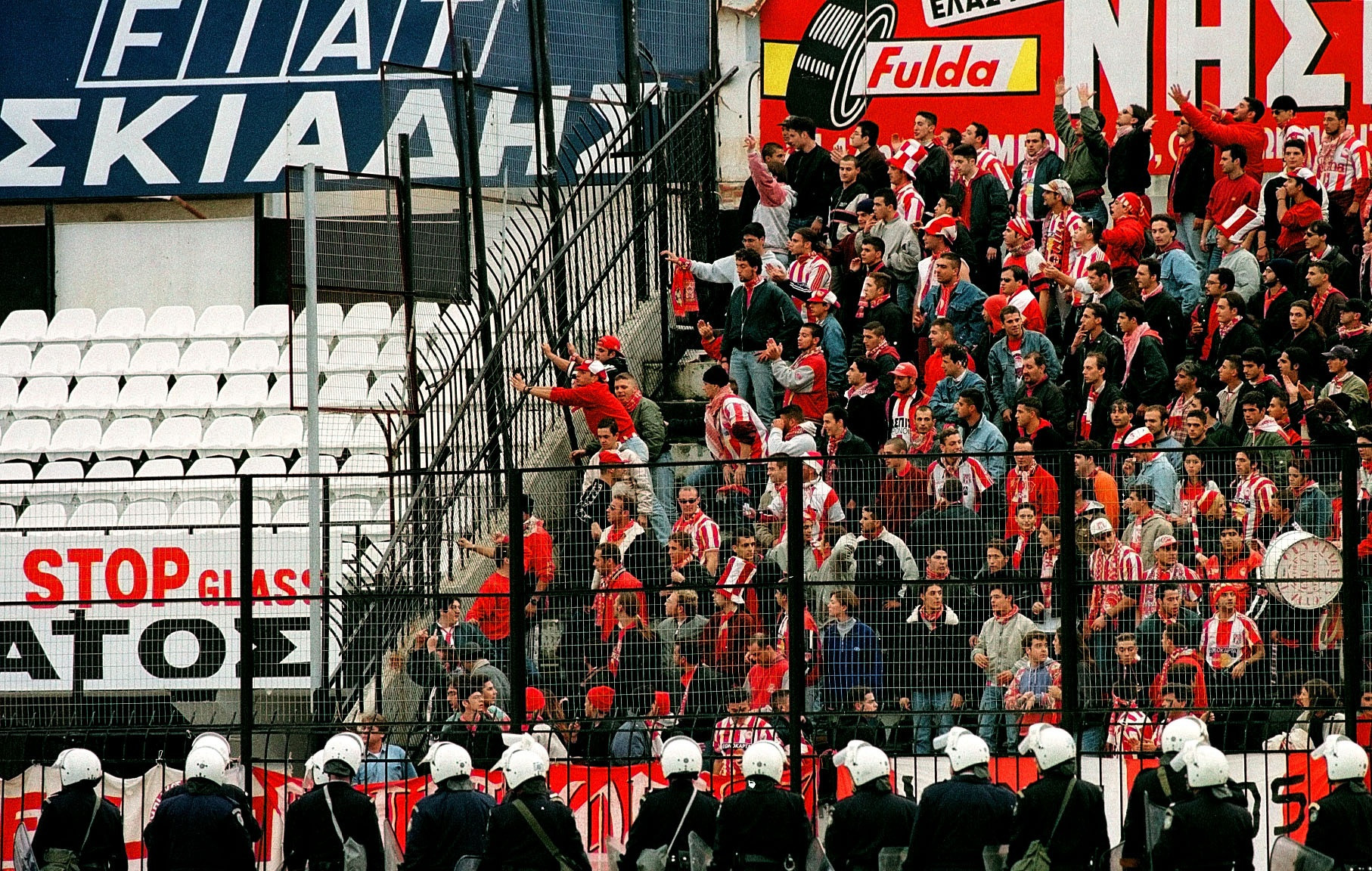 Ιστορική συμφωνία οπαδών Ολυμπιακού-ΠΑΟΚ για ανταλλαγή εισιτηρίων