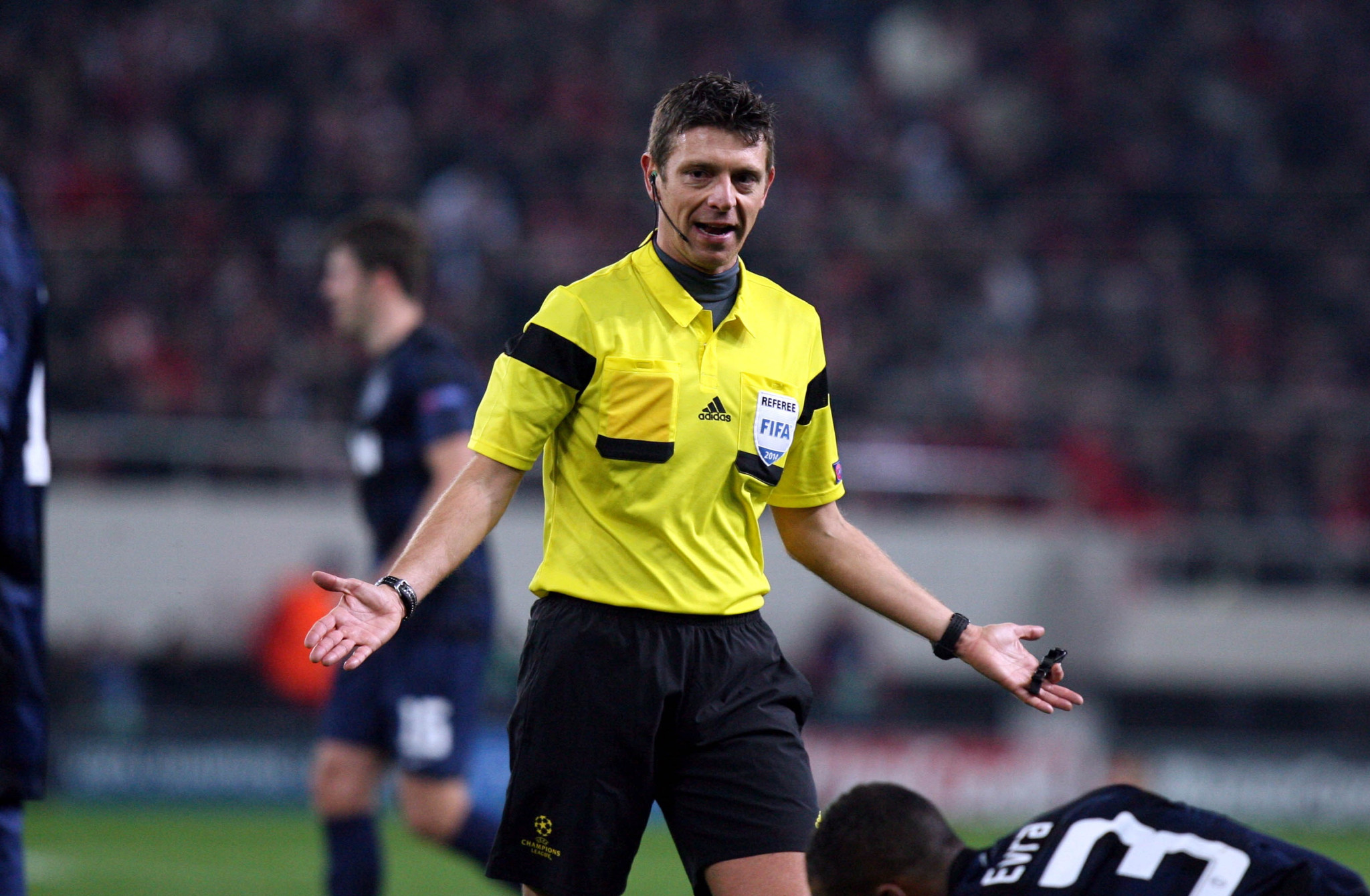 Νέες αποκαλύψεις για το διαιτητικό σκάνδαλο στην Ιταλία: «Συνεννοούνταν με πέτρα - ψαλίδι -χαρτί»