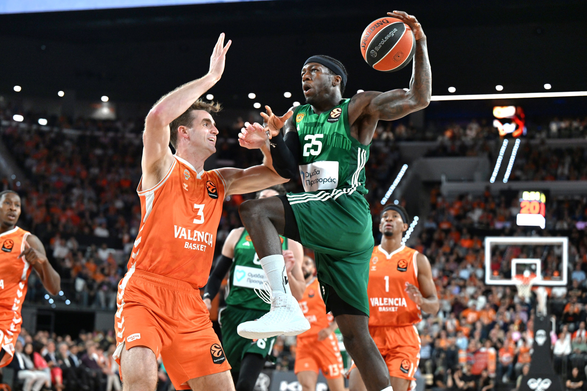 Ο Παναθηναϊκός «έπνιξε» τη Βαλένθια και φέρνει το πλεονέκτημα έδρας στην Αθήνα!