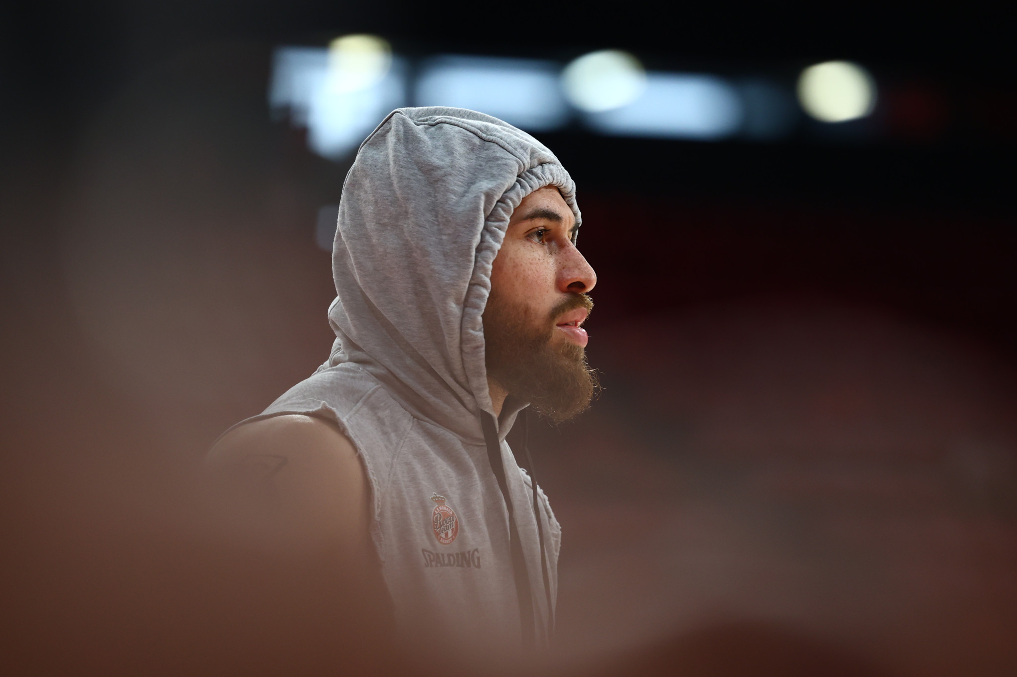 «Χλιαρές» αποδοκιμασίες κατά την είσοδο του Τζέιμς στο ΣΕΦ - Το video του Athletiko