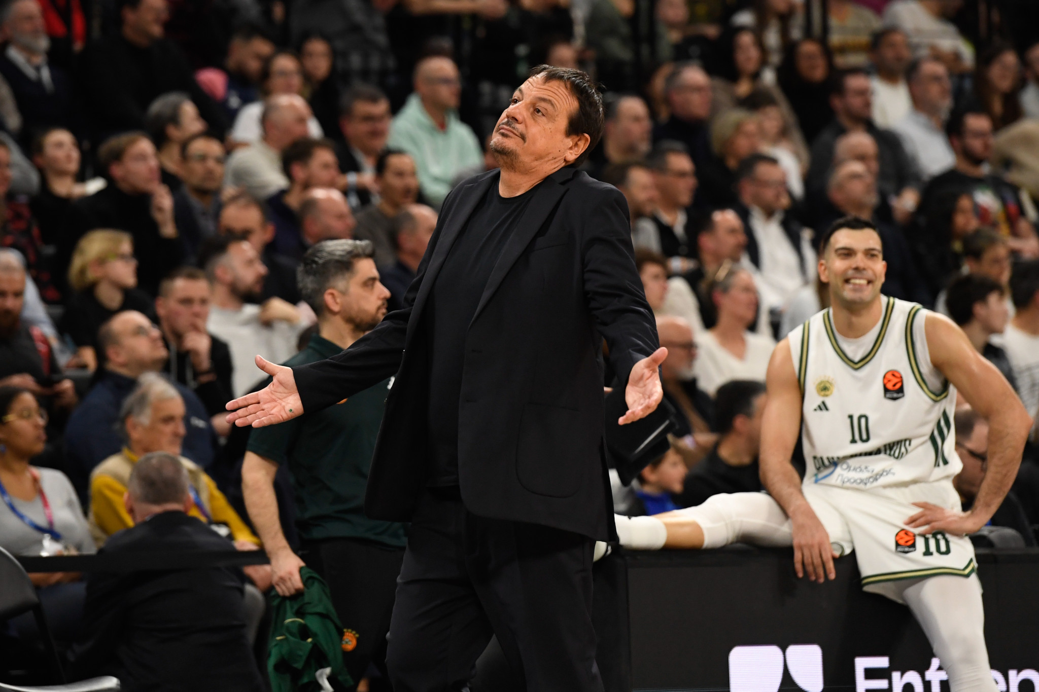 Αταμάν: «Ο Σλούκας είχε πρόβλημα στον μηνίσκο, είναι μεγάλη απώλεια αλλά δεν είναι ώρα να βρούμε δικαιολογίες»